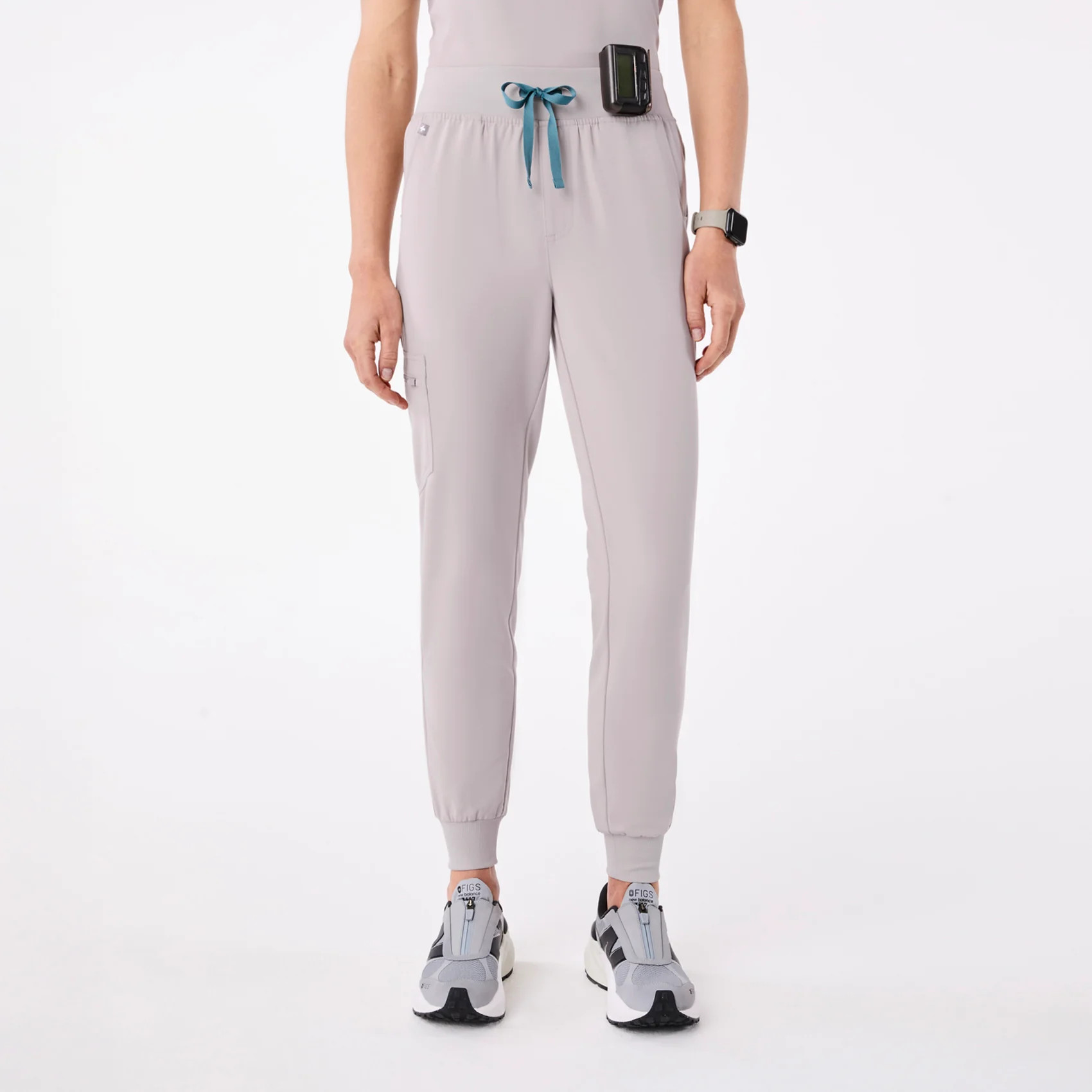High Waisted Zamora Jogger Scrub Pants™ | FIGS