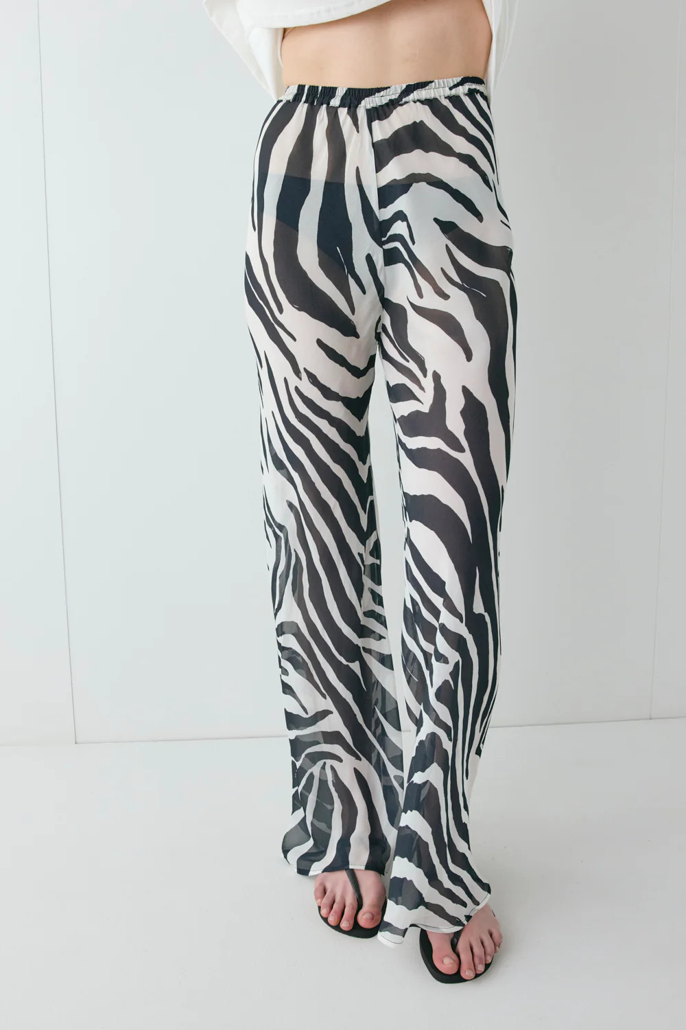 Remi Sheer Pants Zebra | VRG Grl