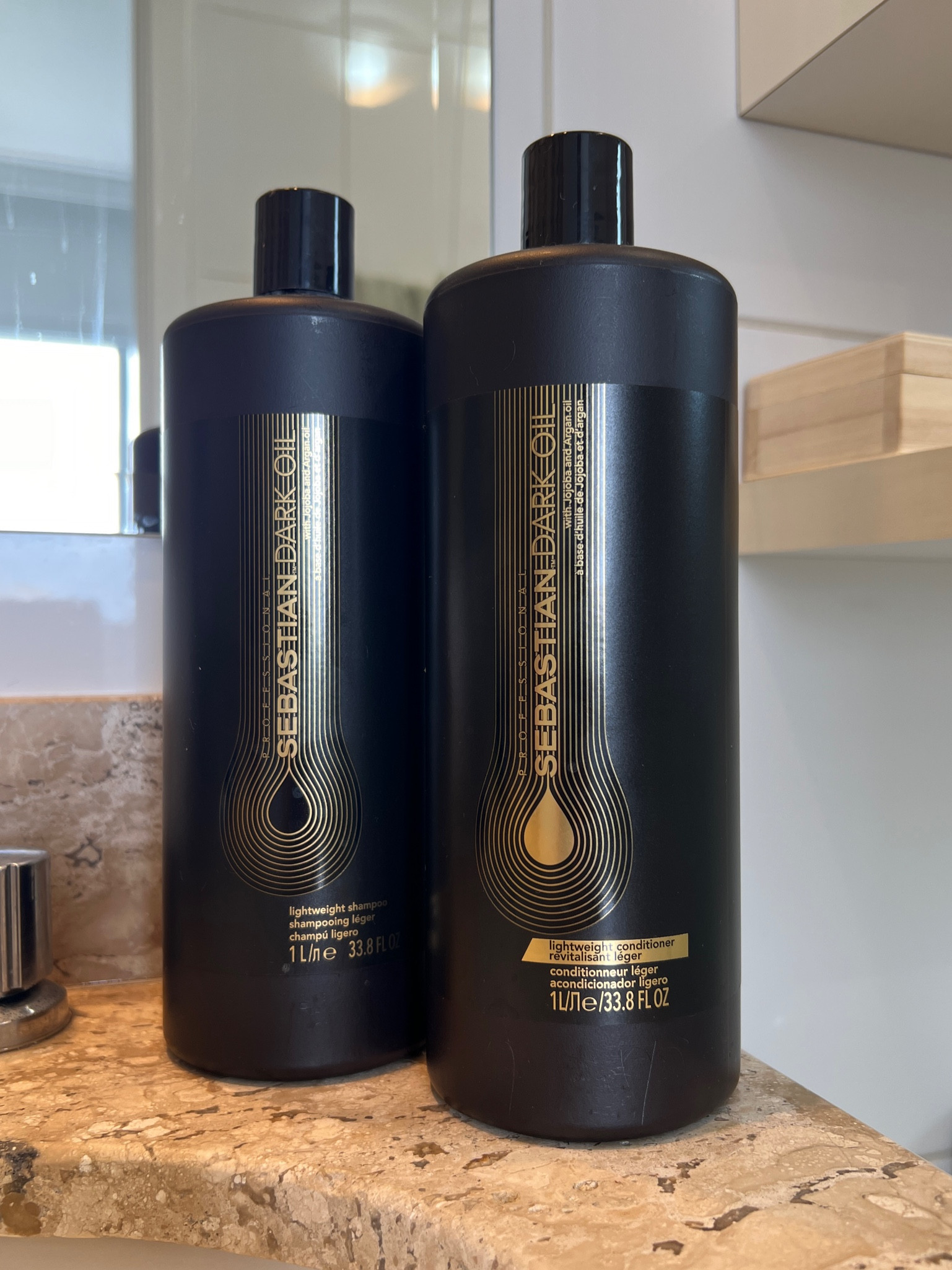 POV: uma linha perfeita 🖤
A Dark Oil da Sebastian é aquela linha que tenho TUDO, shampoo, condicionador, máscara, óleo e até travel size para levar em viagens! 

O efeito que fica no cabelo e a fragrância me conquistaram de vez.

#LTKbeauty #LTKbrasil