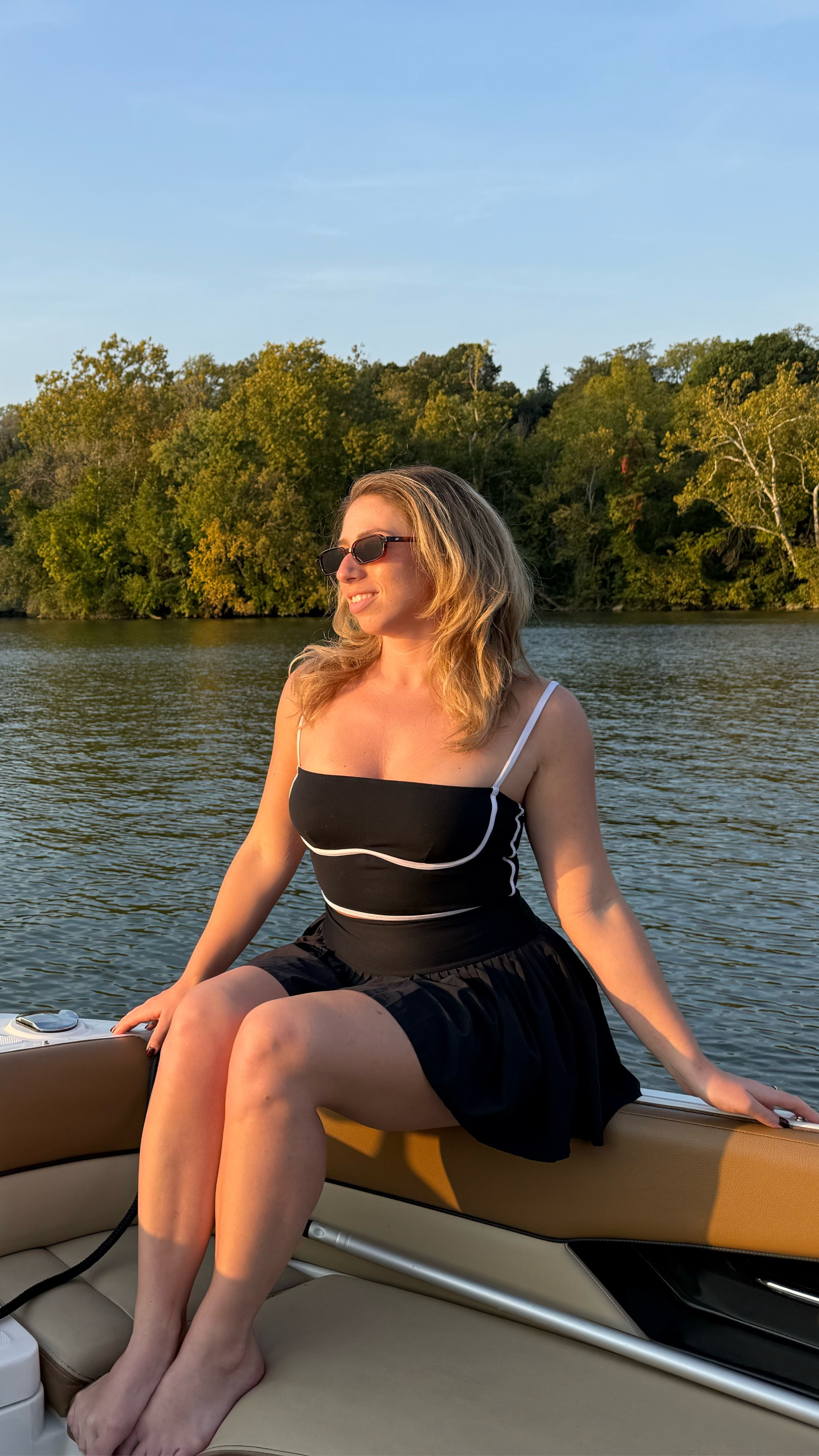 All Alo on the last 75 degree boat day of the season 🥲🖤

#LTKFitness #LTKActive #LTKSwim