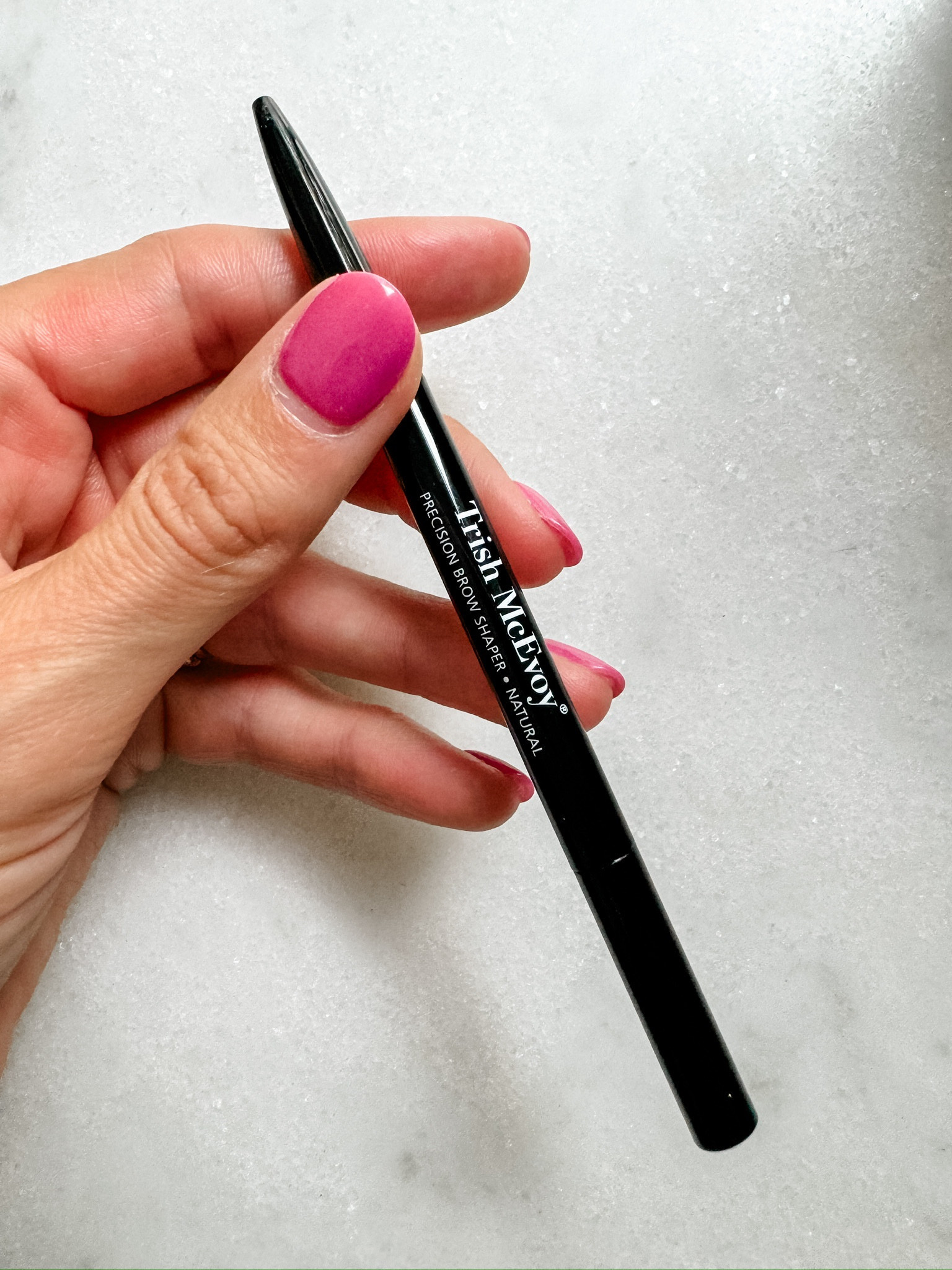 The brow pencil I use in my everyday make up routine! I use the shade: “Natural”

Loverly Grey, make up, beauty, eyebrows, brow shaper

#LTKBeauty