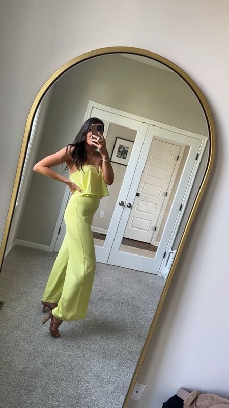 Strapless jumpsuit 
Lime jumpsuit 
Summer outfit
Size small
Perfect if you’re pregnant or not!
Use code WHEREYOURHEARTIS for 20% off petal & pup 
Comes in other colors 


#LTKstyletip #LTKFind #LTKSeasonal