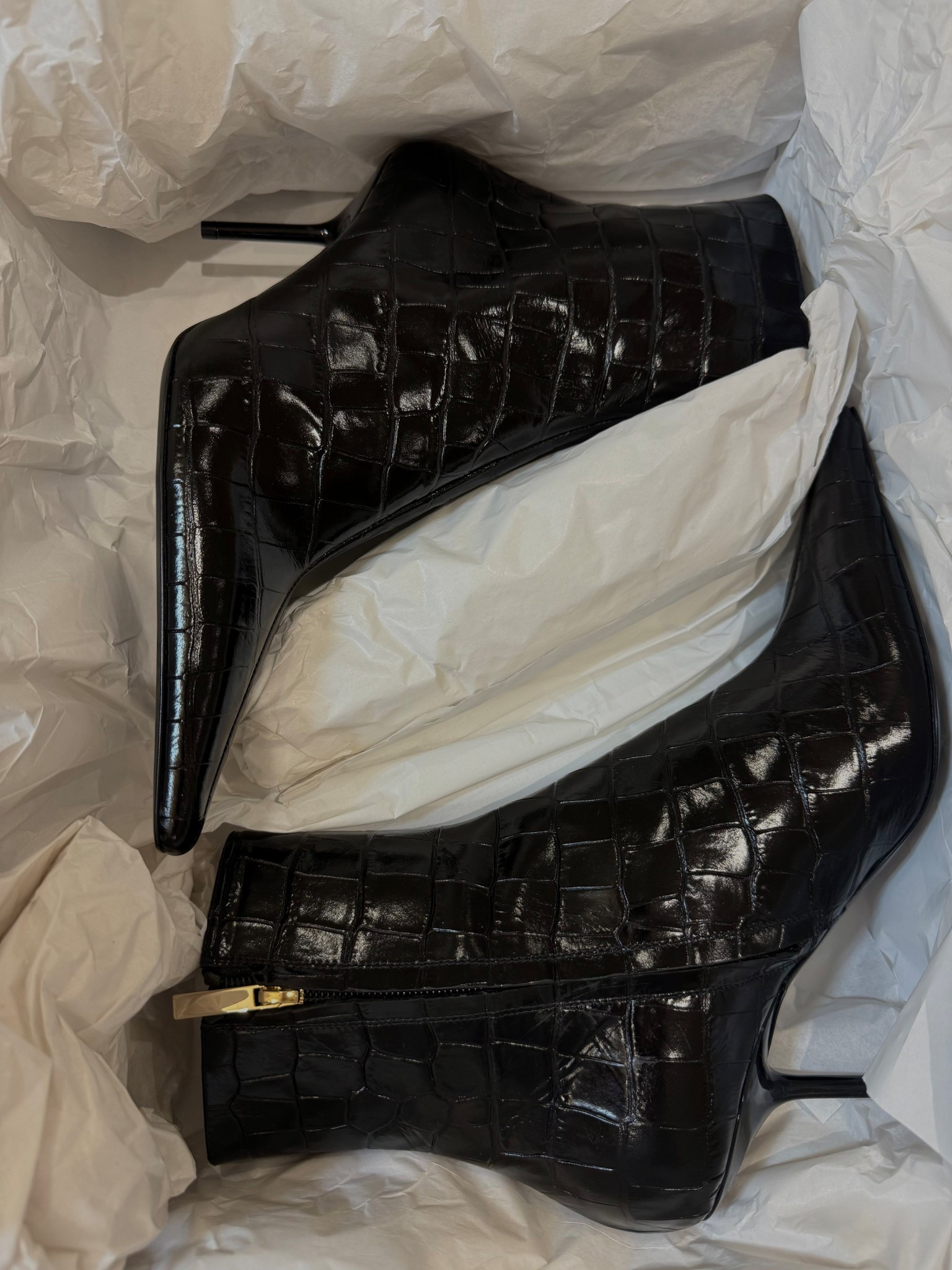 Been after the perfect heeled black boot! I think I found them! 

Fits true to size 


#LTKwinter #LTKluxury #LTKuk