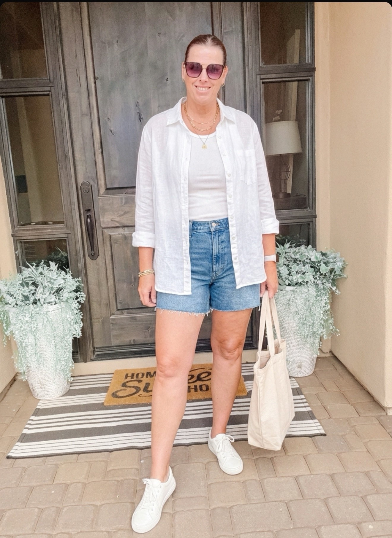 Must have denim shorts

#LTKSeasonal #LTKootd #LTKOver40