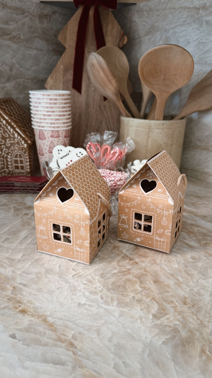 Warning: you might eat the whole bowl yourself 😅🎄
Make this addicting Christmas snack mix before your next cozy movie night. 

Ingredients:
Mini pretzels, teddy grahams, Chex rice cereal, honey Cheerios, m&ms, white chocolate, sprinkles ✨

#ltkholiday #christmasrecipe #holidaysnacks #ltkunder50 #movienight

#LTKfoodie #LTKGiftGuide #LTKHoliday