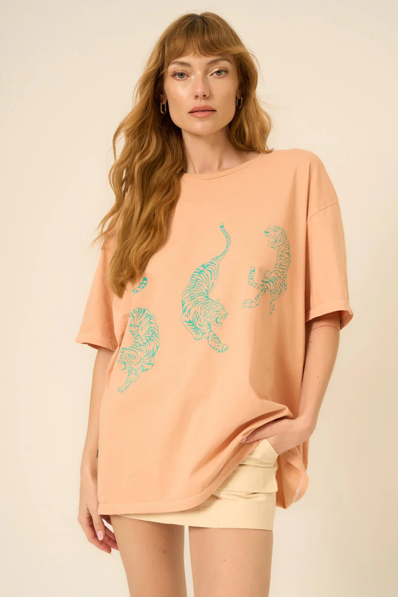 Tigers Oversized Tee - Apricot Quartz | Project Social T