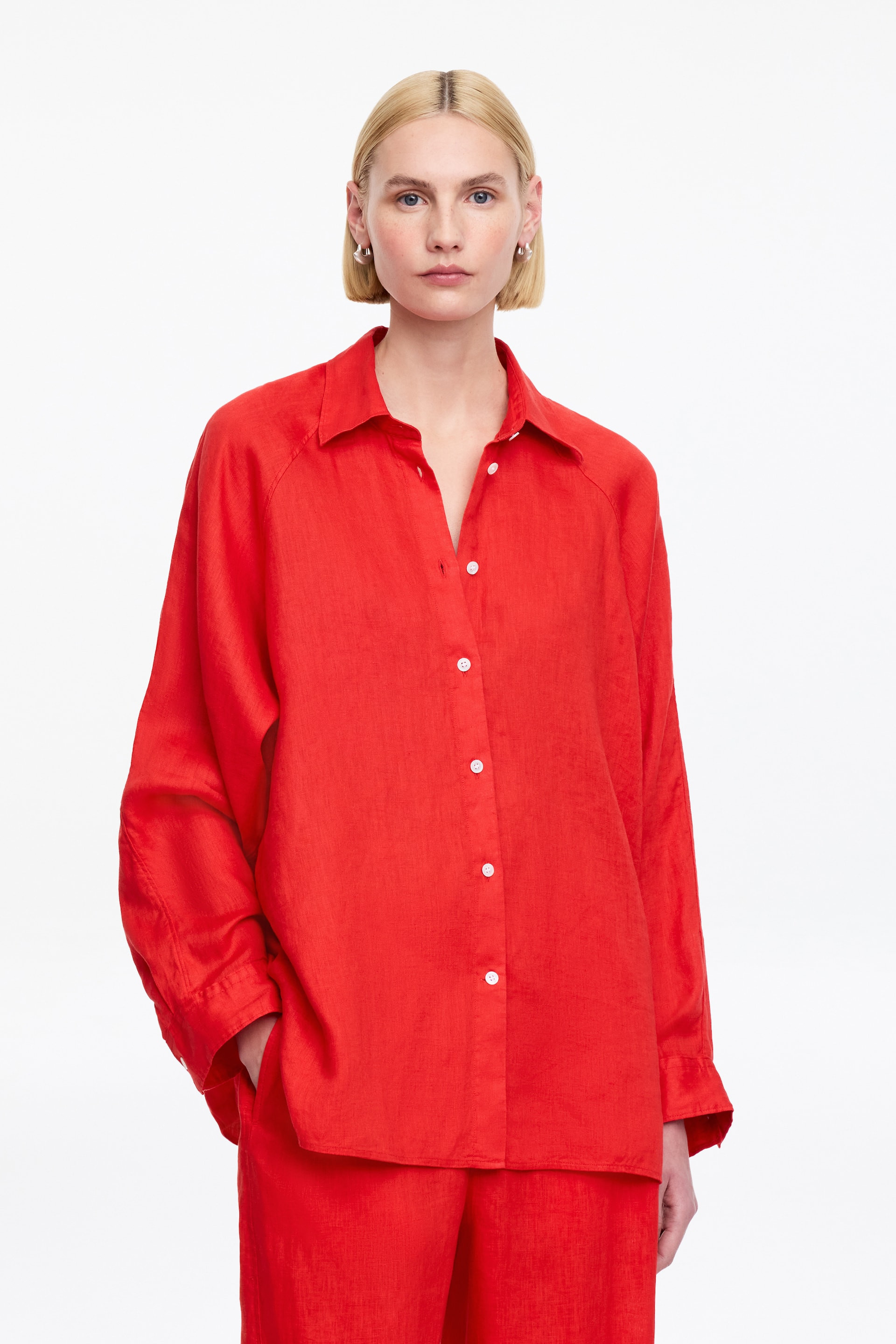 Relaxed Linen Shirt | H&M (UK, MY, IN, SG, PH, TW, HK)