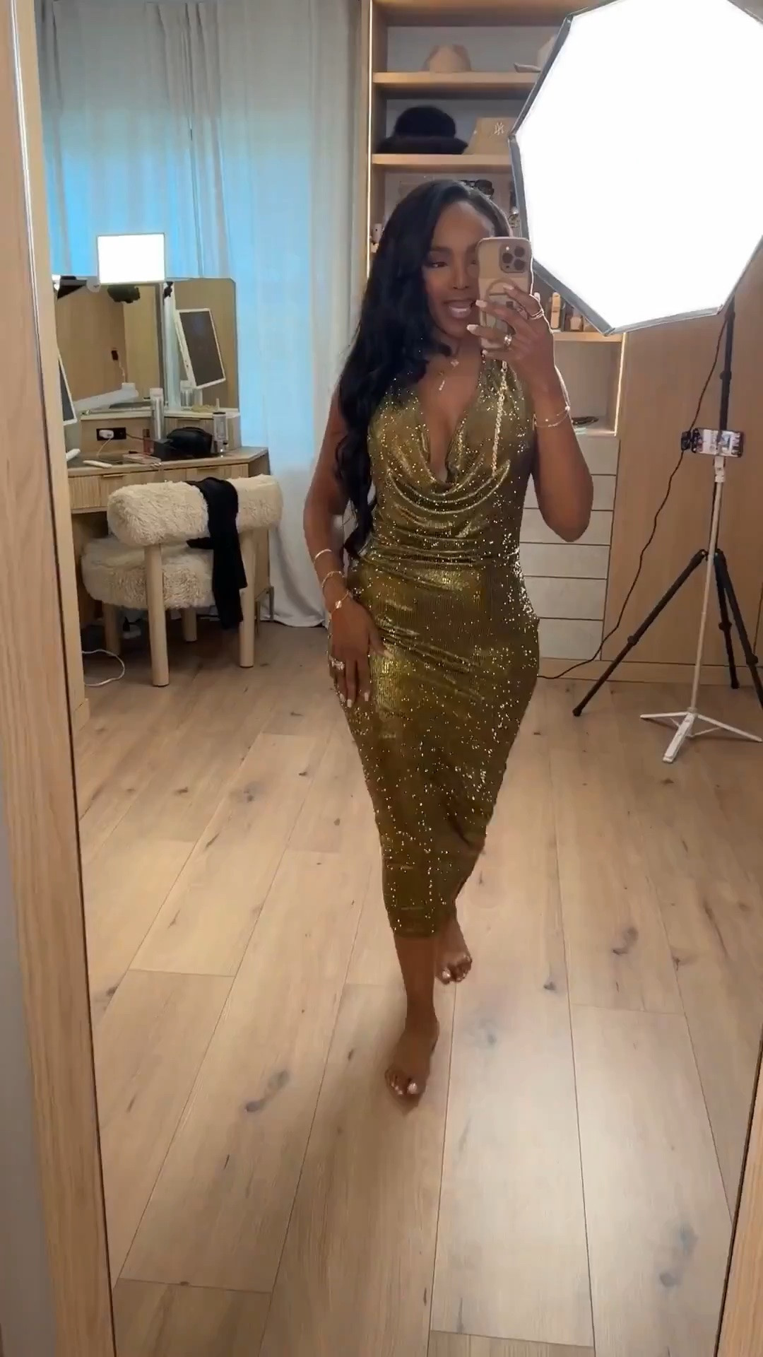 Scroll to shop! Date night outfit✨ Everything from this look is linked below. 👇🏽    

Wearing: Size Small | 5’4” | 140 lbs  

📲   Download the FREE LTK app & follow me (@kirasfashionfinds) to shop all my daily finds.

#LTKootd #LTKPetite #LTKU