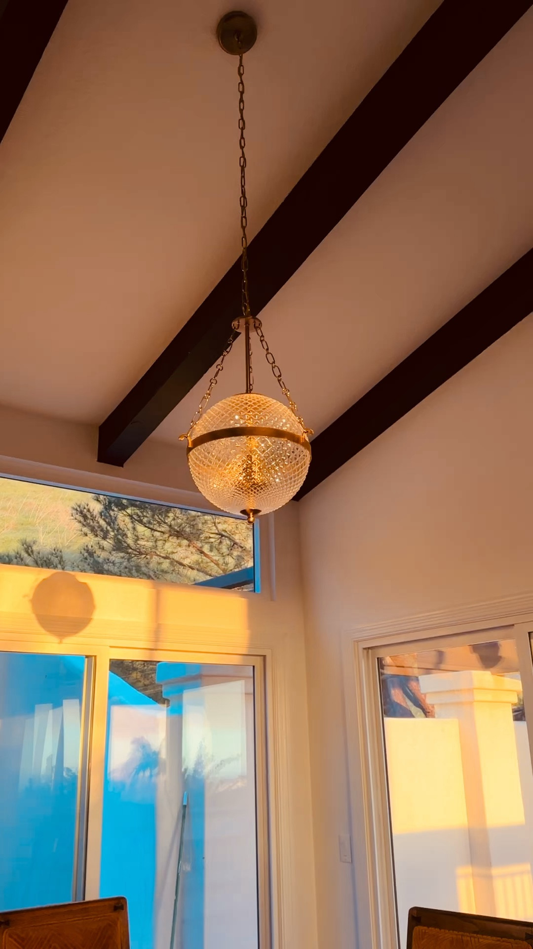 This pendant light is so dreamy & affordable 

Globe light, pendant light, lighting, light fixture, hanging pendant light, Home Depot, light, vintage inspired, vintage home decor, home decor, glam light, glamorous home decor, chic

#LTKVideo #LTKhome