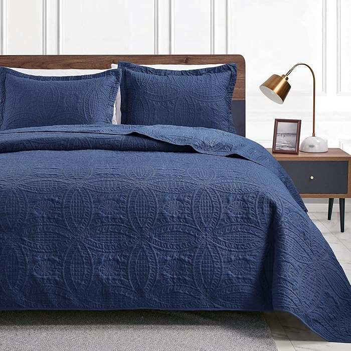 Love's cabin Quilts for Queen Bed Navy Blue Bedspreads - Soft Bed Summer Lightweight Bedspread Co... | Amazon (US)