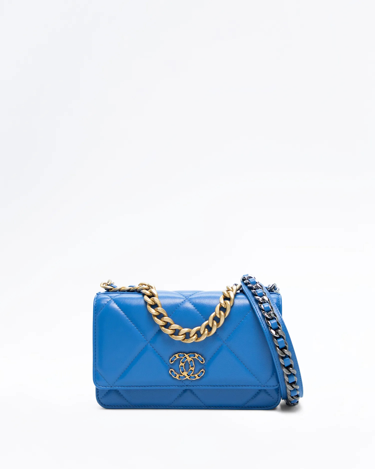 Lambskin Chanel 19 Wallet on a Chain | Vivrelle