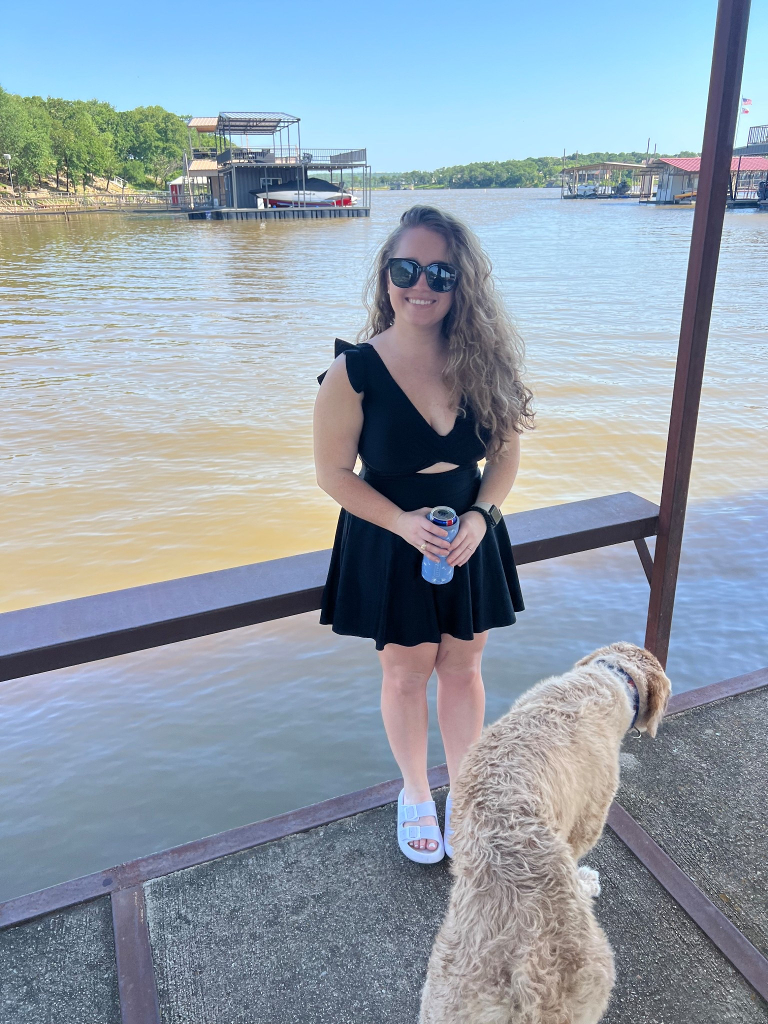 Wear a medium! Love this suit so much!