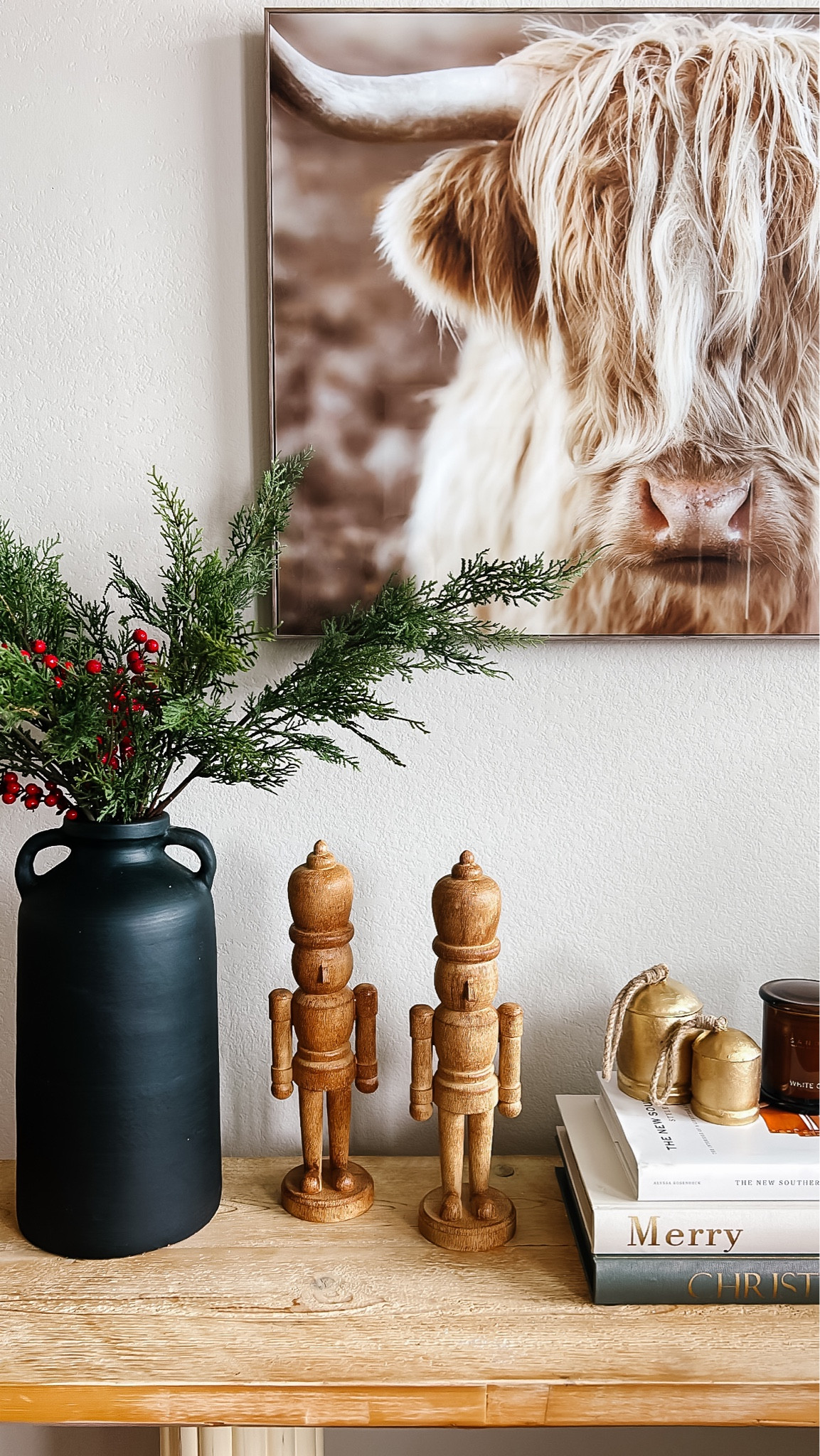 Christmas home 🥰✨

#LTKHoliday #LTKHome #LTKSeasonal