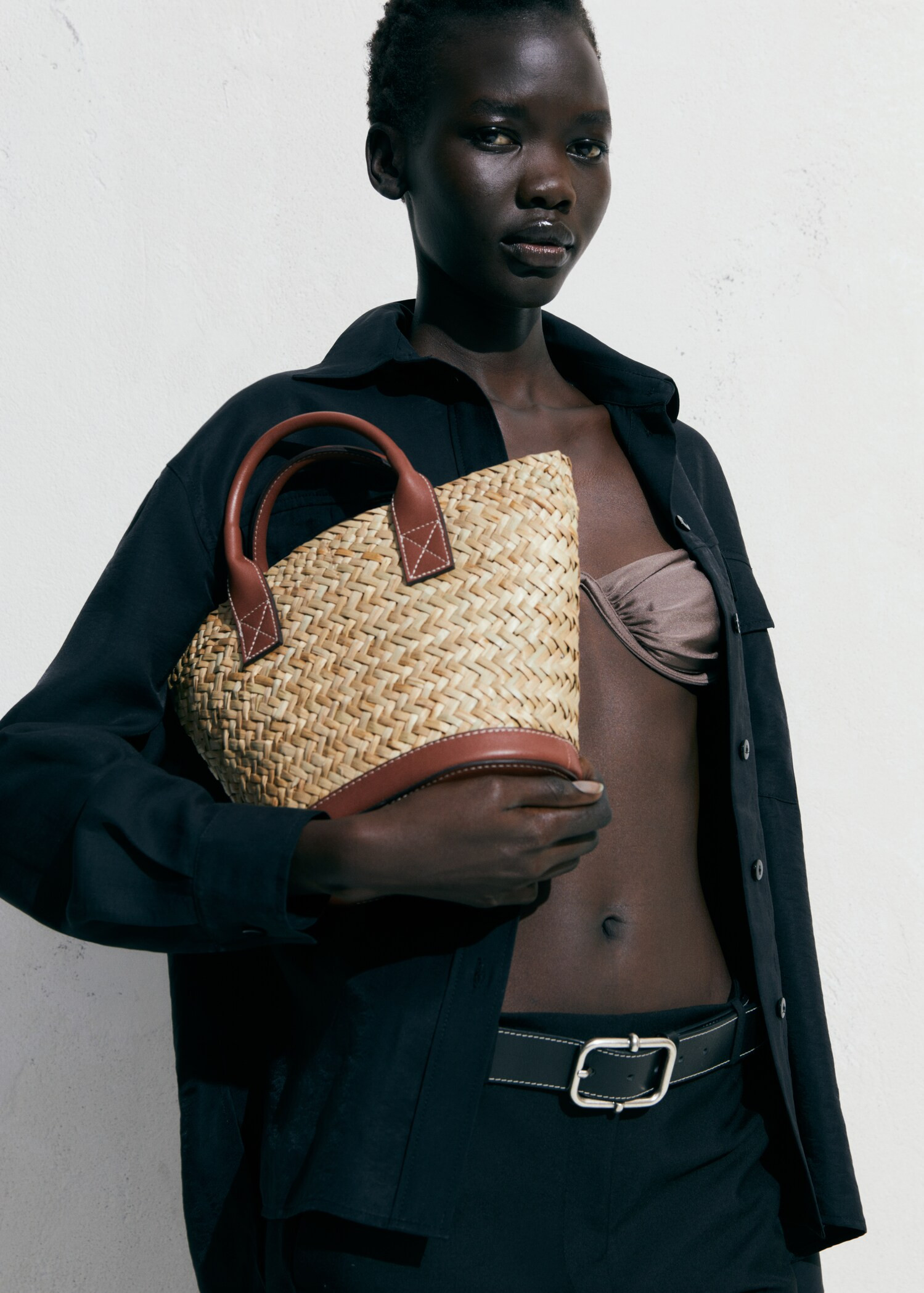 Natural fibre basket bag | MANGO (UK)