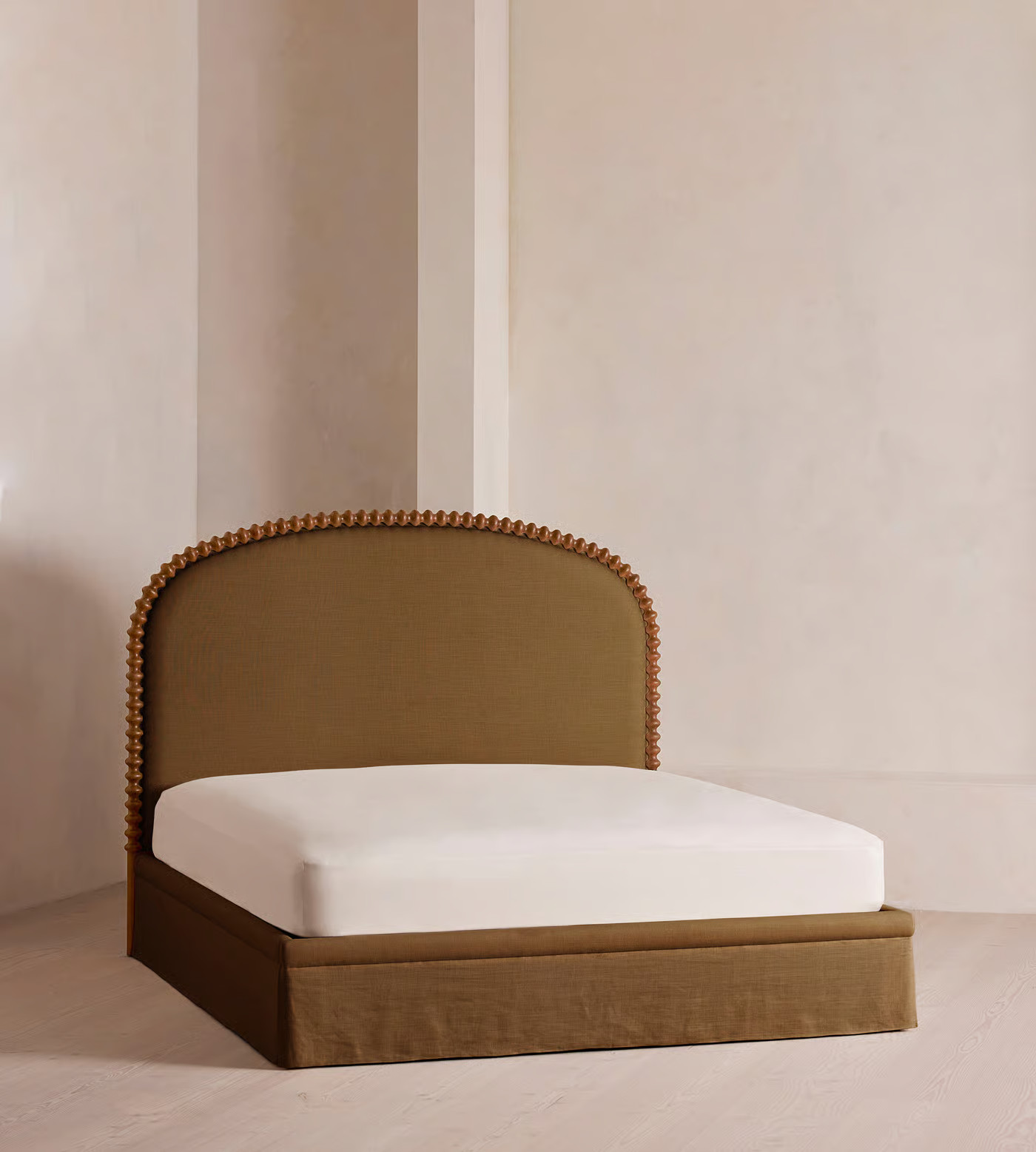Mika Bed, King, Linen, Ochre, US - Soho Home | Soho Home Ltd