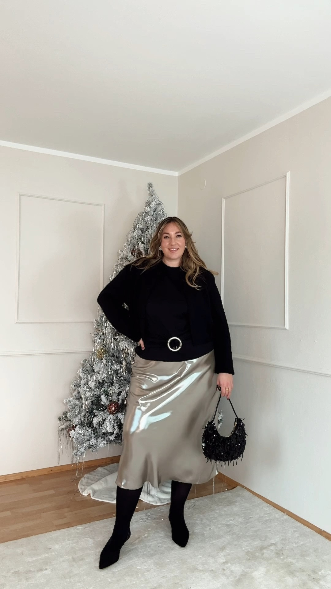 Day 29/31 🤍 #LTKGift

#LTKHoliday #LTKplussize #LTKVideo