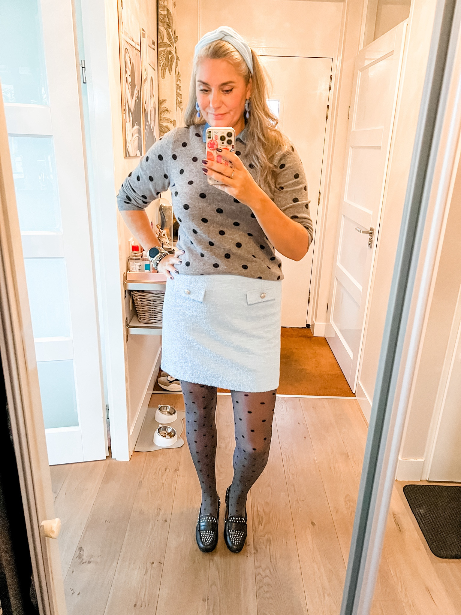 Ootd - Thursday. A denim blue dicky collar under a cashmere sweater (super old), a light blue bouclé skirt (Wehkamp) and grey polka dot tights (also really old) and black studded loafers (even older). 

#LTKautumn #LTKeurope #LTKnederlands