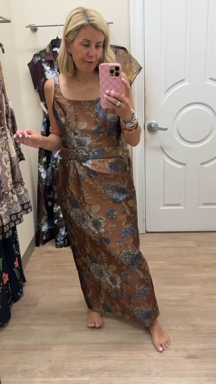 Stunning!!! Incredible formal dresses from Belk! I’m in size 4, need 2.

#LTKdayinmylife #LTKmomlife #LTKSeasonal
