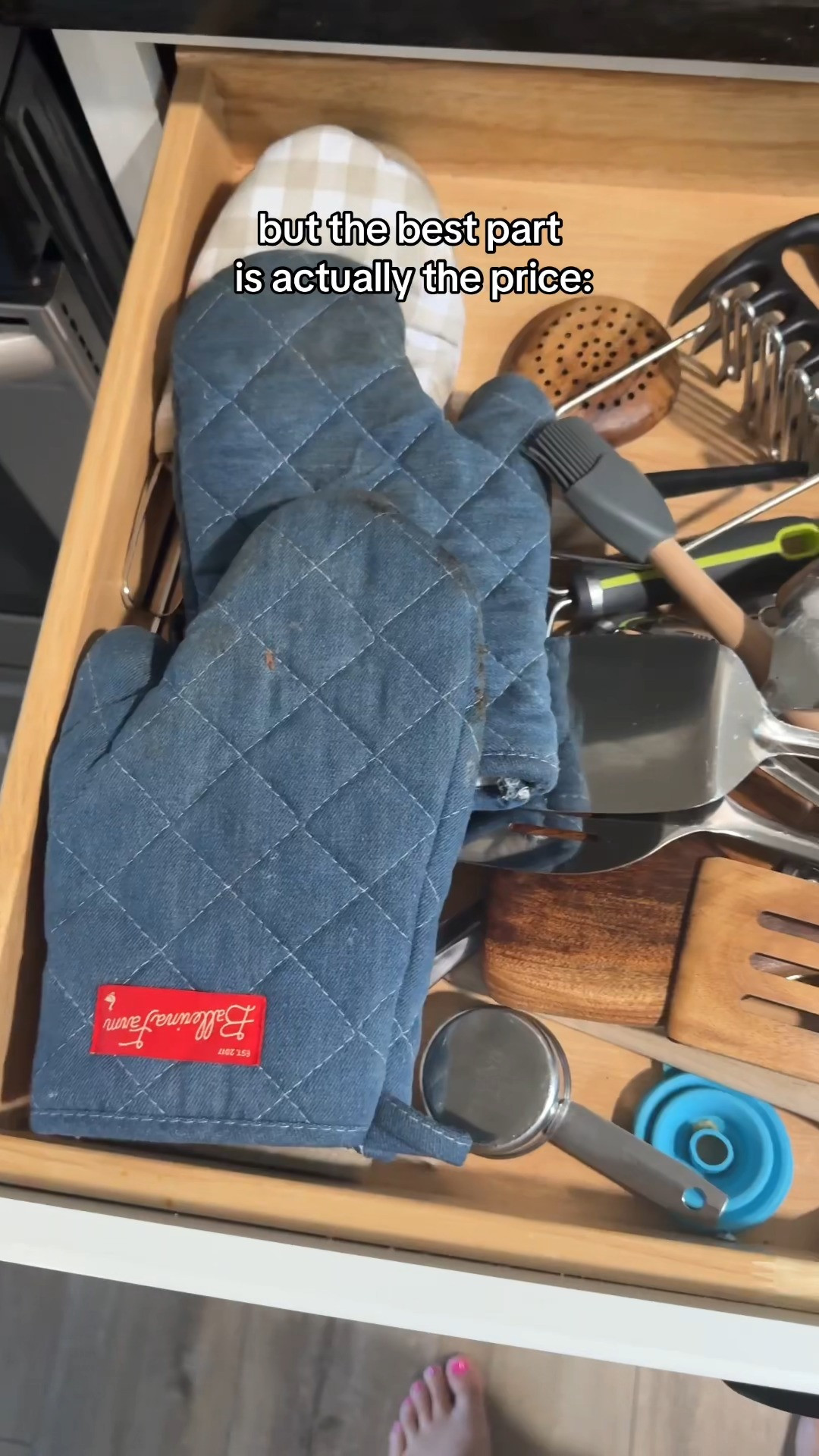 If your kitchen drawers are giving chaos, this expandable drawer organizer is a smart fix. It adjusts to your space and keeps utensils, tools, and everyday kitchen essentials sorted. 

 #LTKdayinmylife #LTKHome #LTKSaleAlert