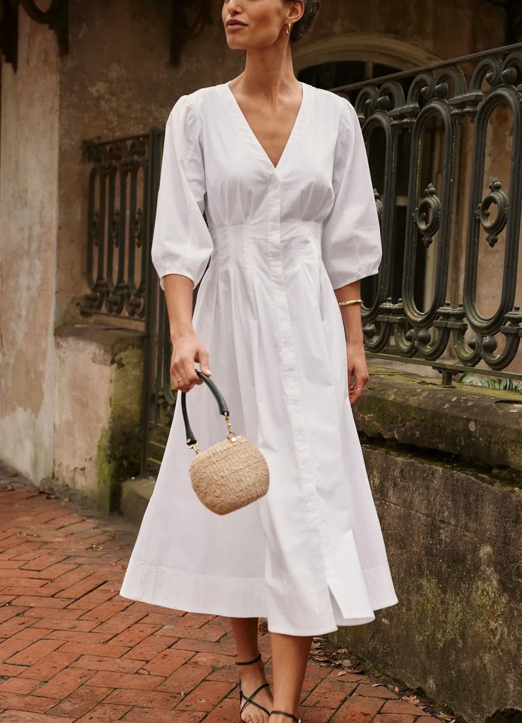 Could this dress be any cuter or more versatile?! Love!!

Spring dress, vacation dress 

#LTKSeasonal #LTKOver40