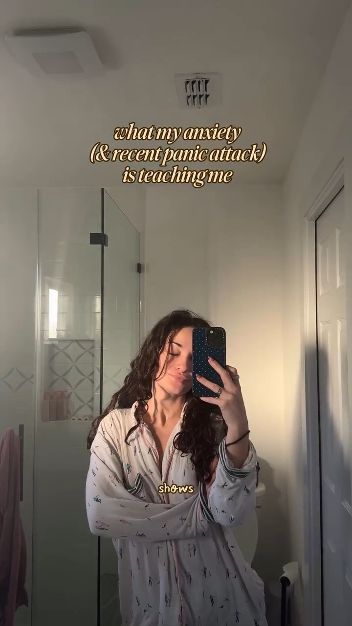 back to routine videos aaaand I’m going back to therapy, wish me luck 🥲 been a min since I’ve shared a vlog style video (I’ve been in a bit of a rut & frozen state lately), but back to my roots & sharing some thoughts on the struggles I’ve had with anxiety lately 💛

#LTKmorningroutine #LTKdayinmylife #LTKstorytime