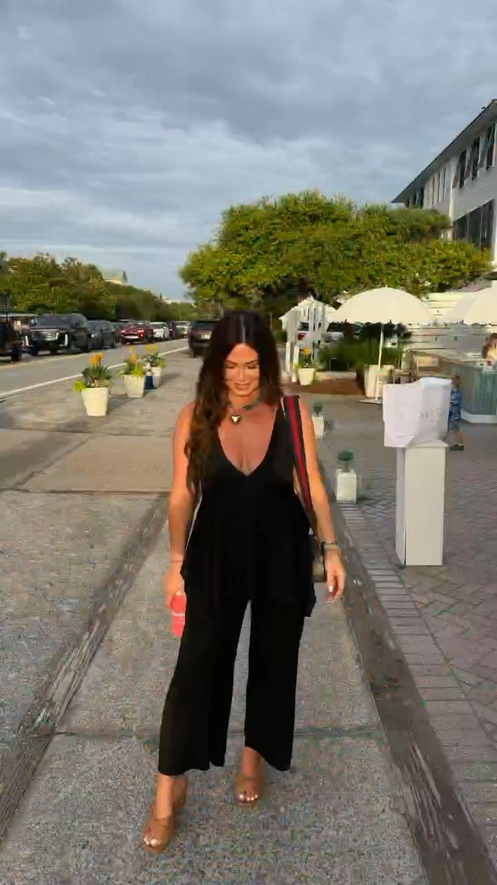 ✨ Vacation vibes, everyday outfits, date nights, comfy-cute sets… basically a little bit of everything lately 🤍 Which look are we adding to cart first?! 👀

For reference I’m 5’4”, 140lbs and in a small! ✨

#LTKStyle #LTKFinds #AmazonFashion #SummerStyle #AmazonOutfits #VacationOutfits #CasualStyle #EverydayFashion #MomStyle

#LTKdayinmylife #LTKootd #LTKmomlife