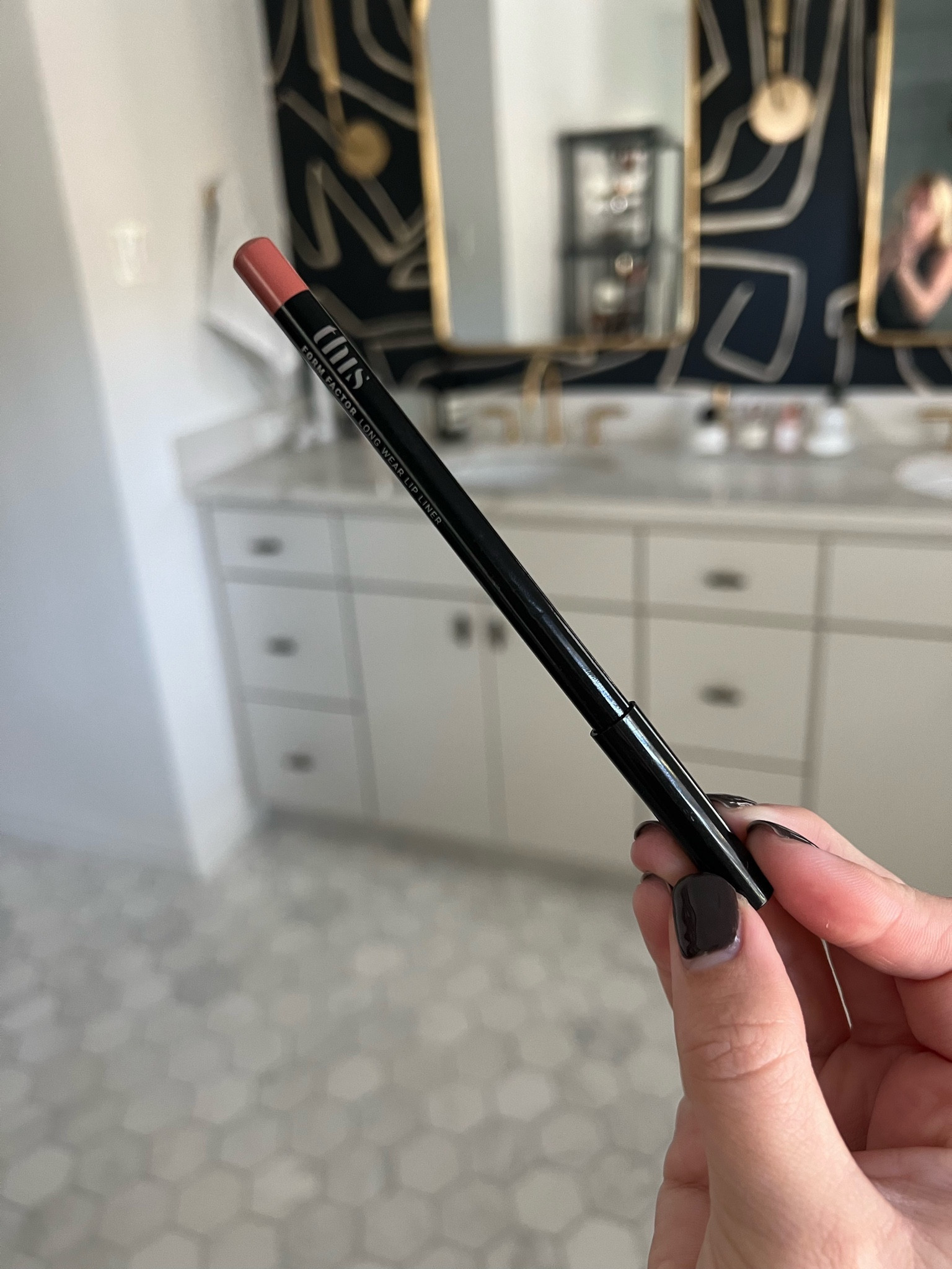 Lip combo from last night!

This Beauty lip liner in: DEFINE

Sisley Paris tinted lip balm in: BABY




#LTKfindsunder100 #LTKfindsunder50 #LTKbeauty