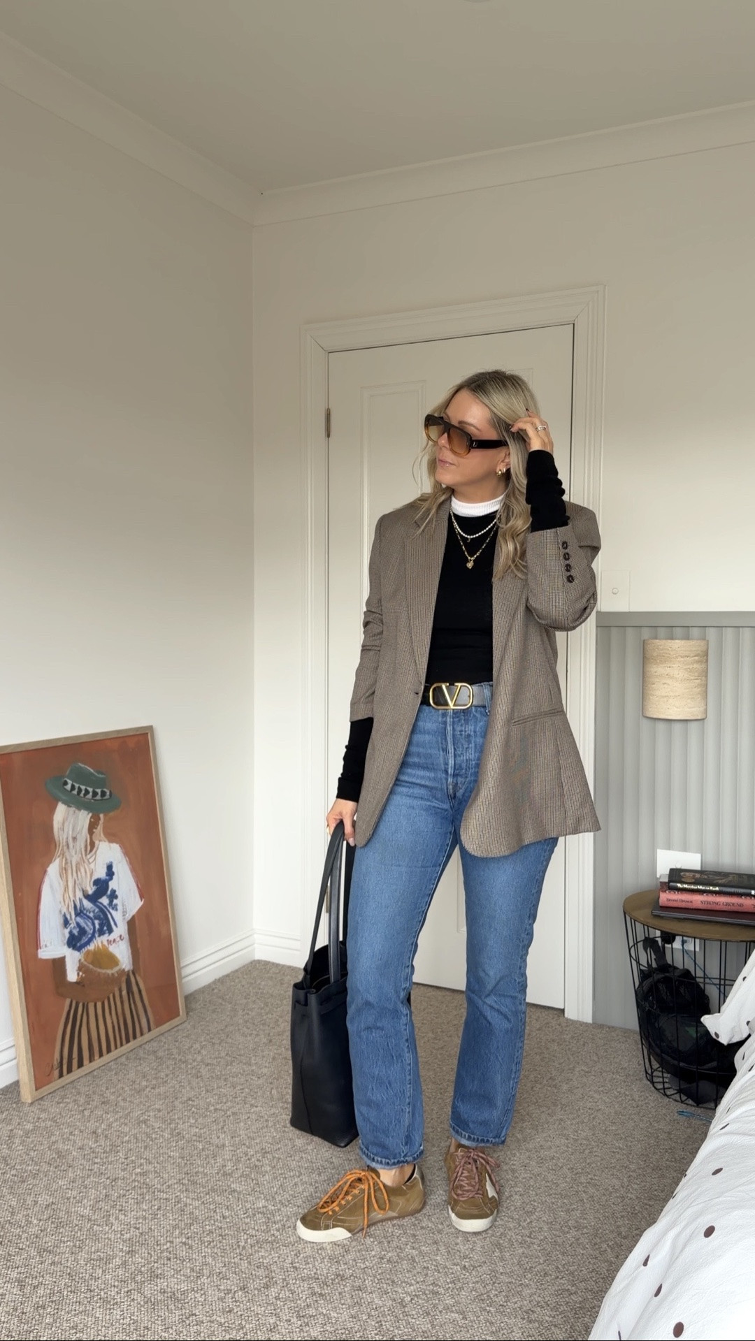 My fave outfit combo when I don’t know what to wear. I’m in a 30 in the jeans, medium in the tee, large in the knit top and a 10 in the blazer x

#LTKaustralia #LTKworkwear #LTKstyletip