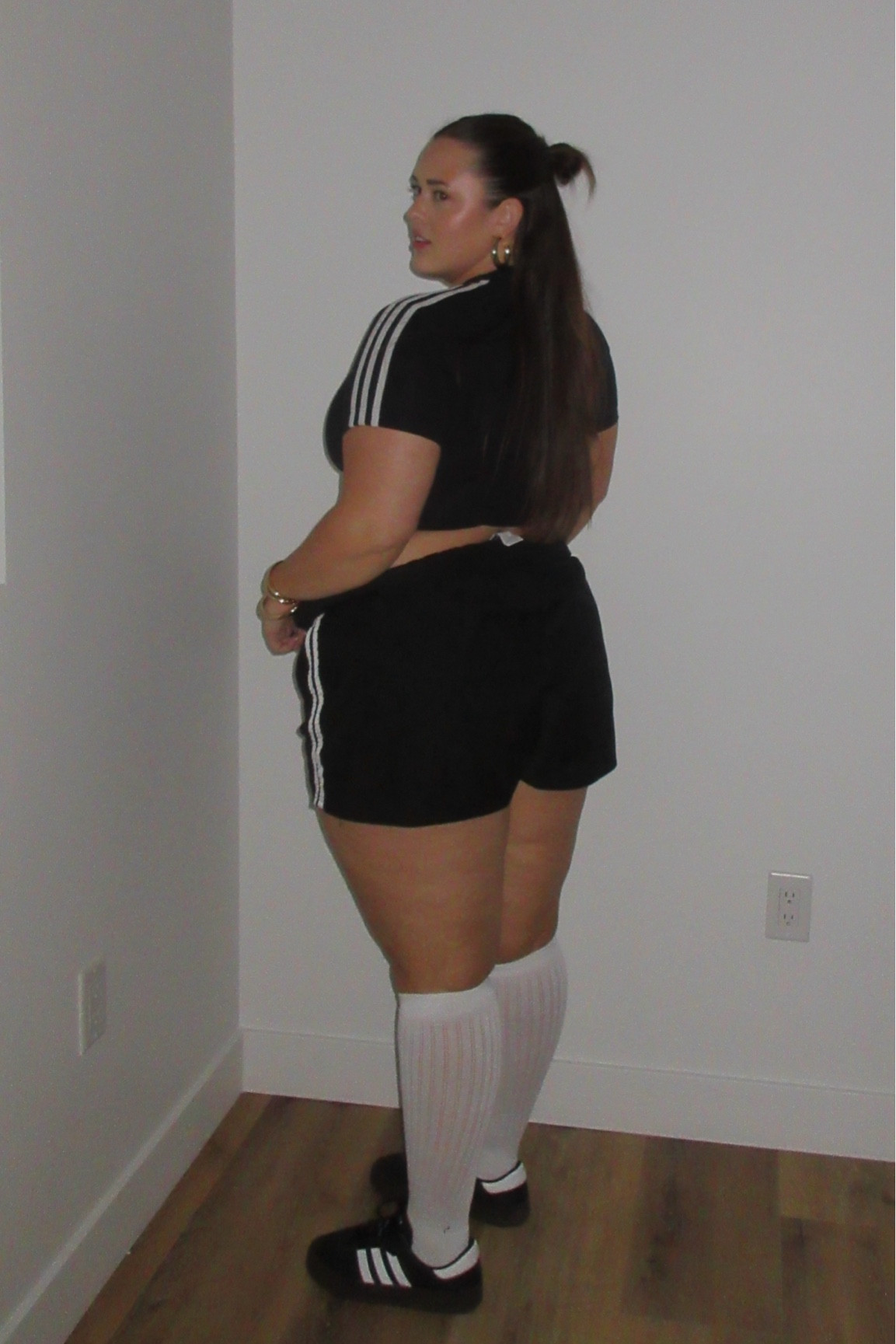 Is it fashion or is she just skinny? Sport short edition 🖤

#LTKActive #LTKstyletip #LTKplussize