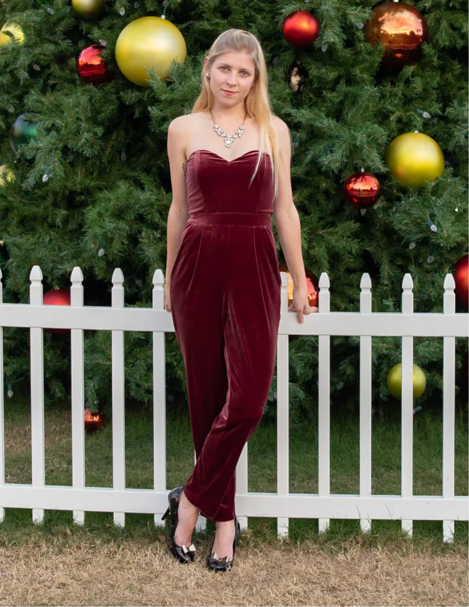 Burgundy red velvet jumpsuit perfect for the holiday season  

#LTKHoliday
