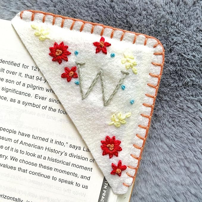 Personalized Hand Embroidered Corner Bookmark, Bookmarks for Women, Personalized Bookmark for Boo... | Amazon (US)