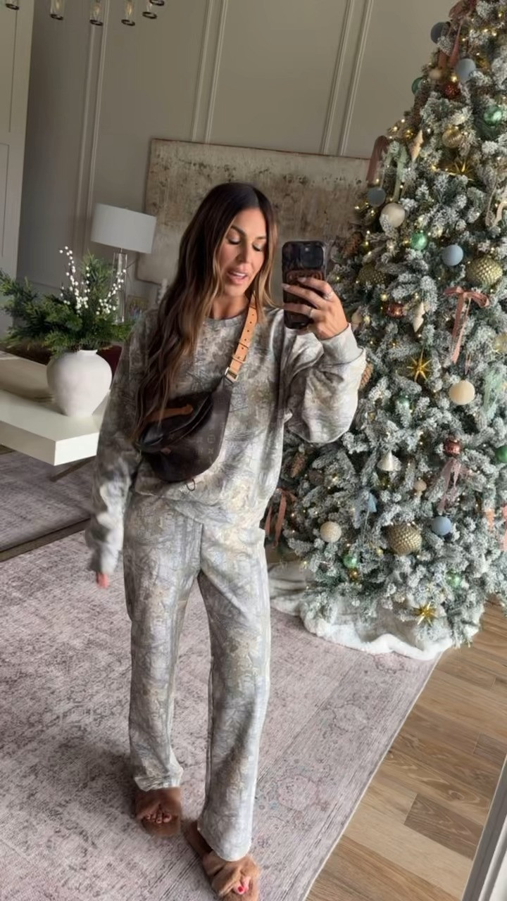 living in sweat sets during christmas break! wearing size medium sweatshirt and sweatpants 🫶🏼 

 #LTKootd #LTKFindsUnder50