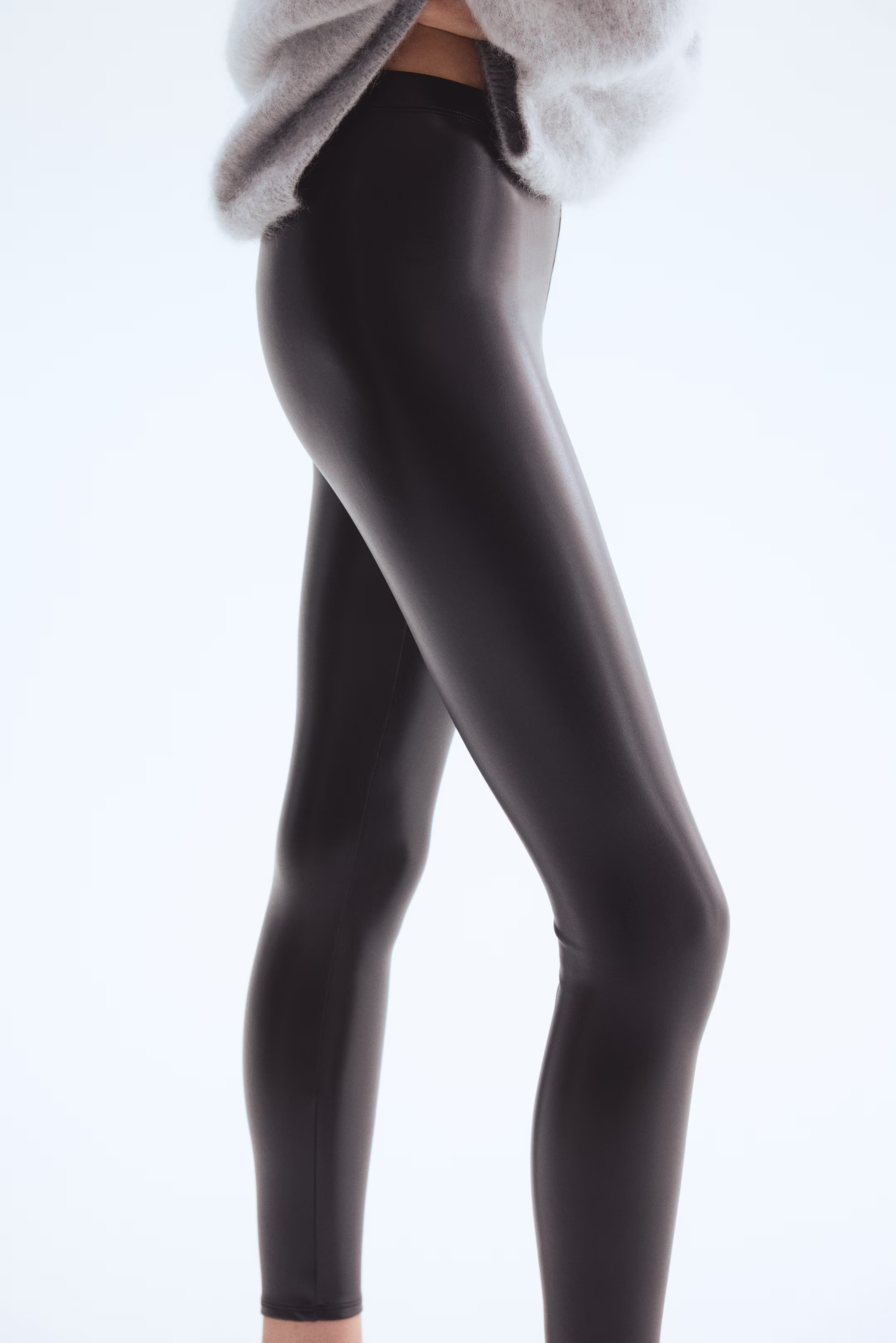 Leggings mit Coating | H&M (DE, AT, CH, NL, FI)