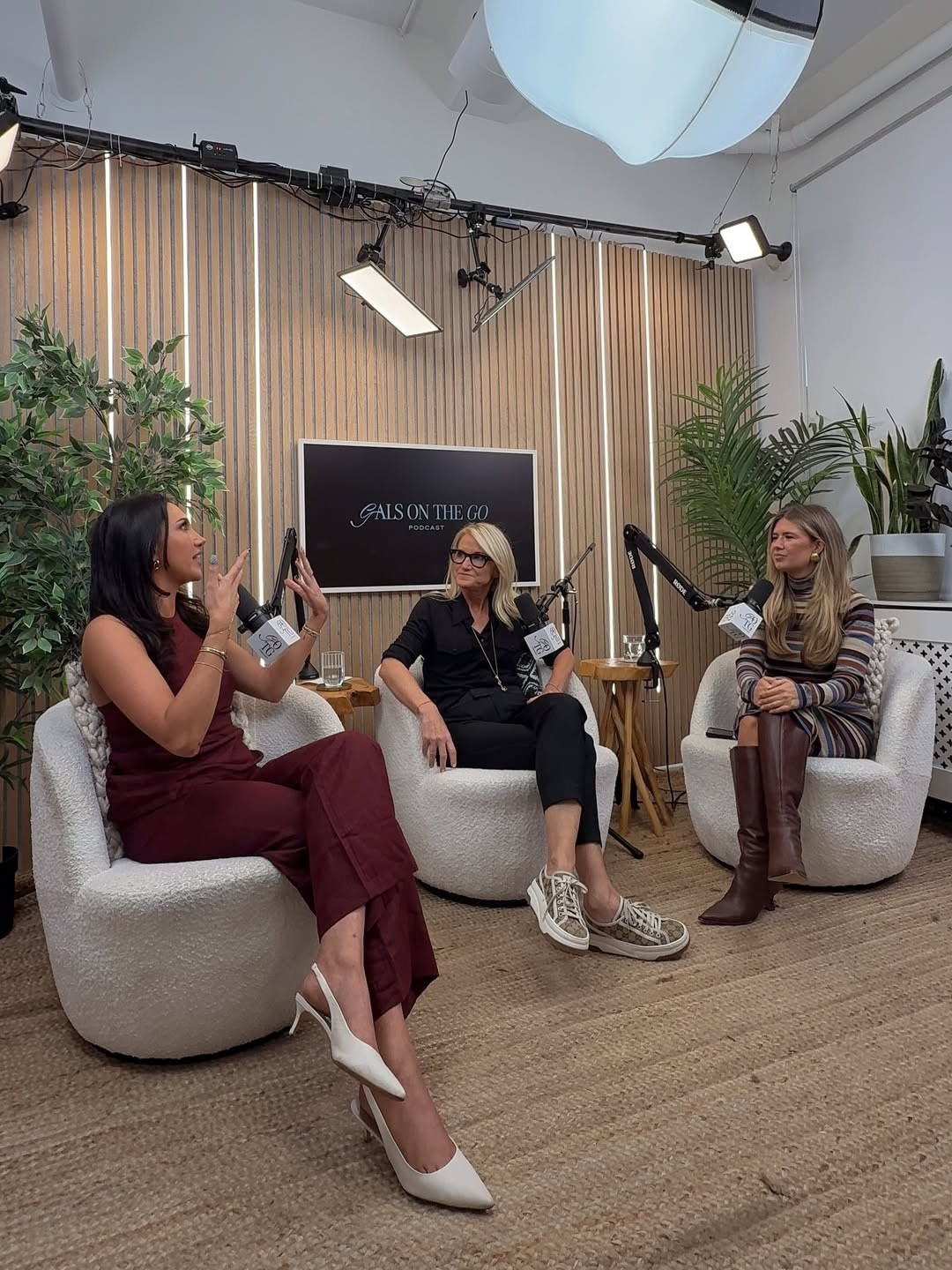 had the best time chatting with mel robbins 🤍🫶

#LTKStyleTip #LTKSeasonal