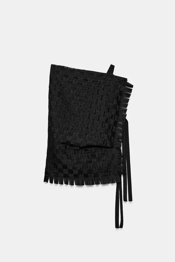 DescriptionContentsMeasurementsZARA WOMAN COLLECTIONTop with an asymmetrical neckline and strap. ... | Zara US
