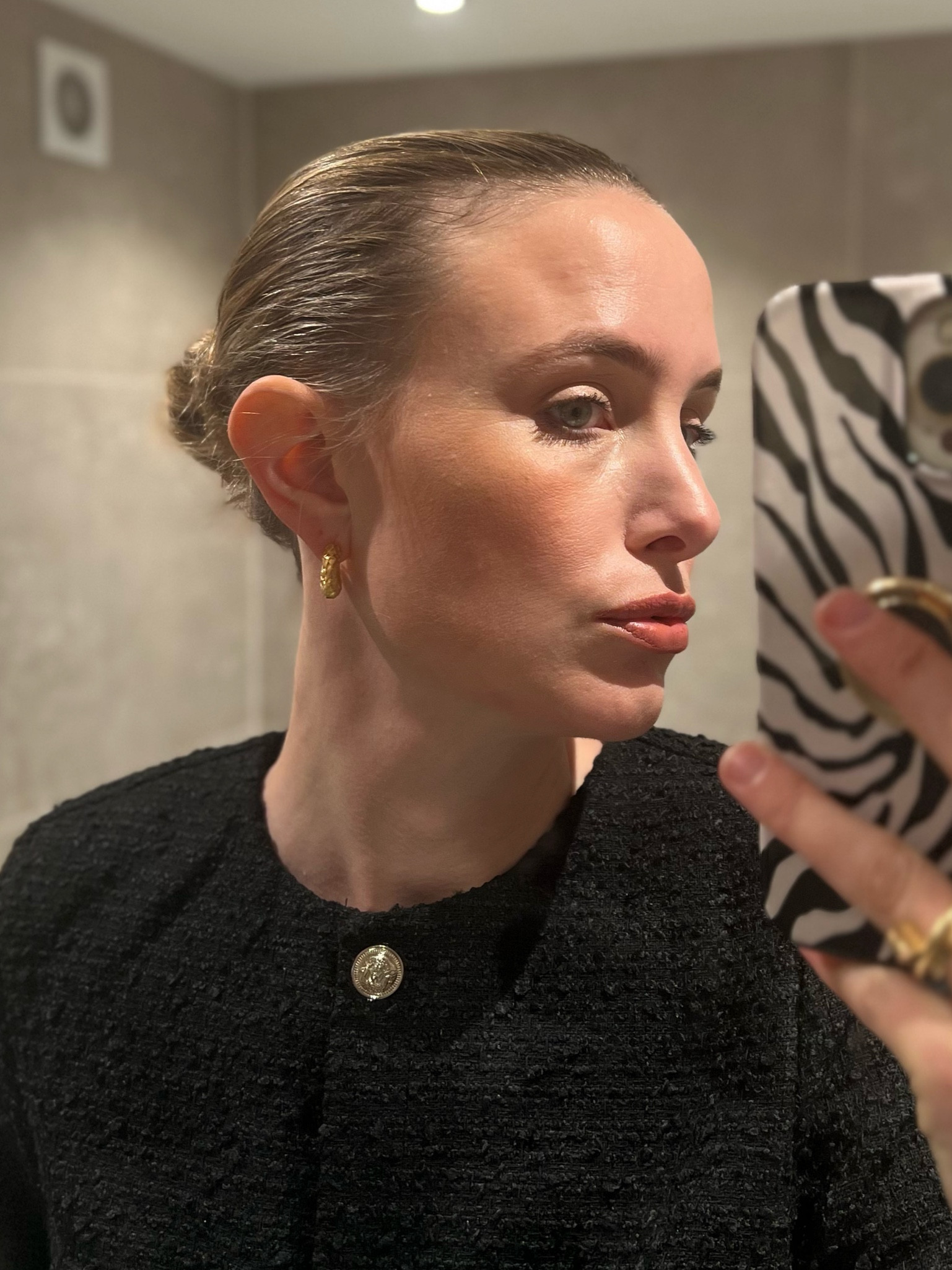 My five minute make-up routine. I like to go for natural but soft and pretty. Making an effort without really making an effort 💋 These Dior products also make for beautiful gifts! I would highly recommend going for a decent bronzer and mascara. #LTKGIFT

#LTKHoliday #LTKSeasonal #LTKbeauty