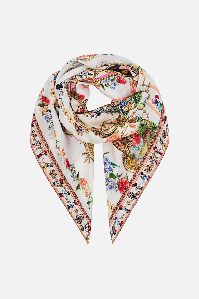 LARGE SQUARE SCARF MINNIE MAGIC FOREVER | Camilla UK