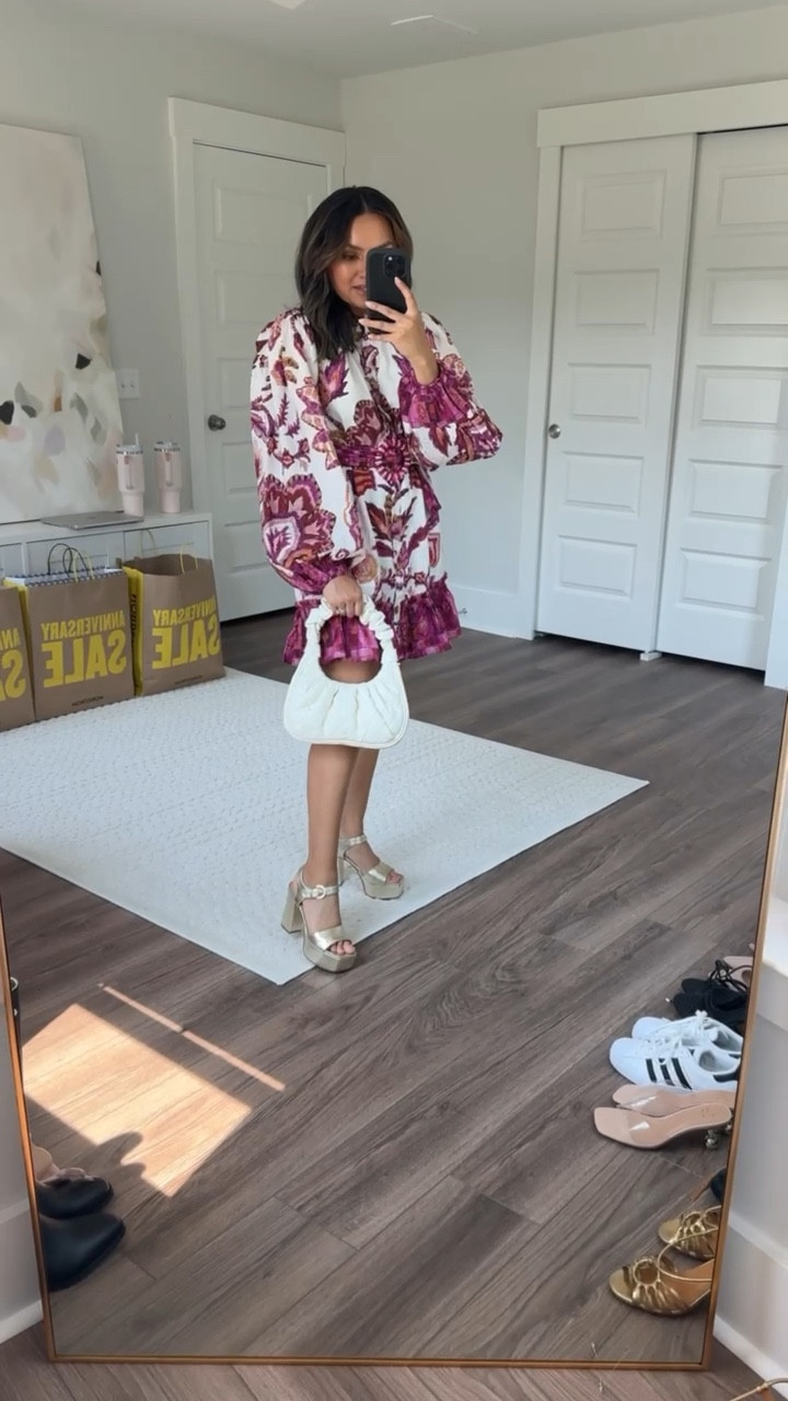 Dress size xxs TTS 
Gold platform heels size 5 TTS

Follow my shop @honeysweetpetite on the @shop.LTK app to shop this post and get my exclusive app-only content!

#liketkit #LTKShoeCrush #LTKxNSale #LTKStyleTip
@shop.ltk
https://liketk.it/4Lkbi

#LTKxNSale #LTKStyleTip #LTKShoeCrush