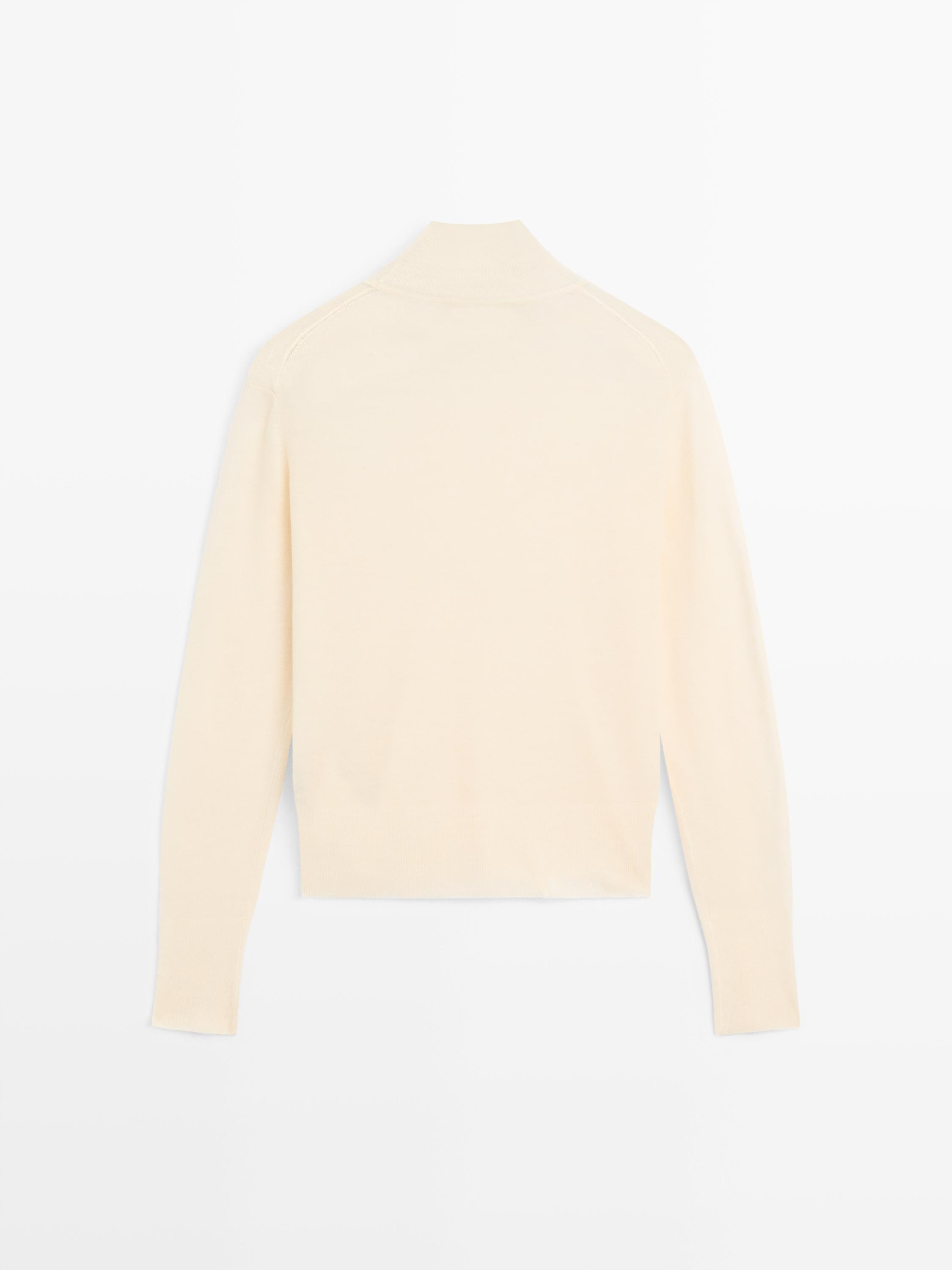 Strickpullover aus Wolle mit Stehkragen - STUDIO | Massimo Dutti DE