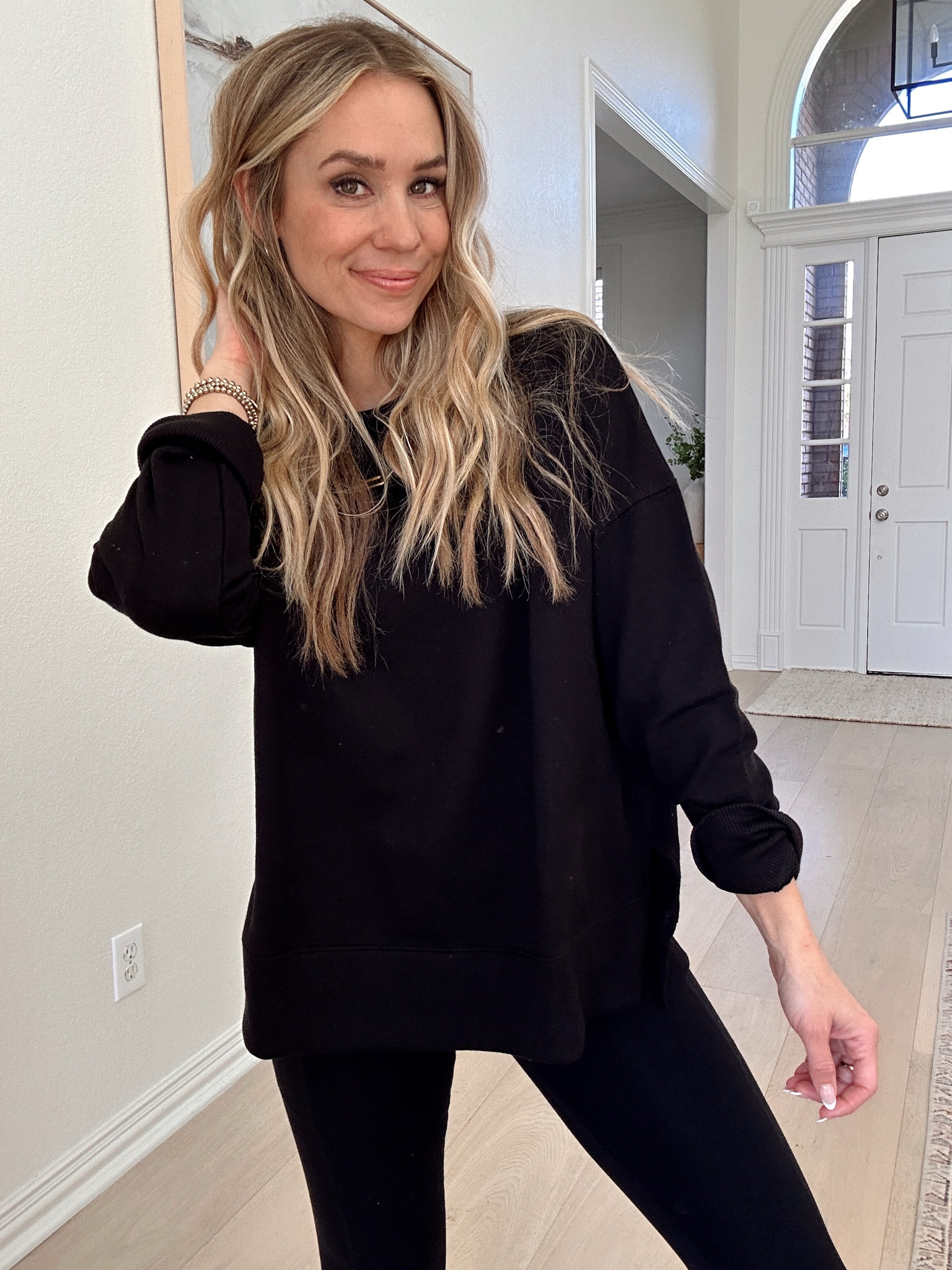 $10 Viral Pullover perfect for leggings comes in 11 colors! Grab it while it’s on sale! 

@walmart #walmartdeals #walmartpartner 