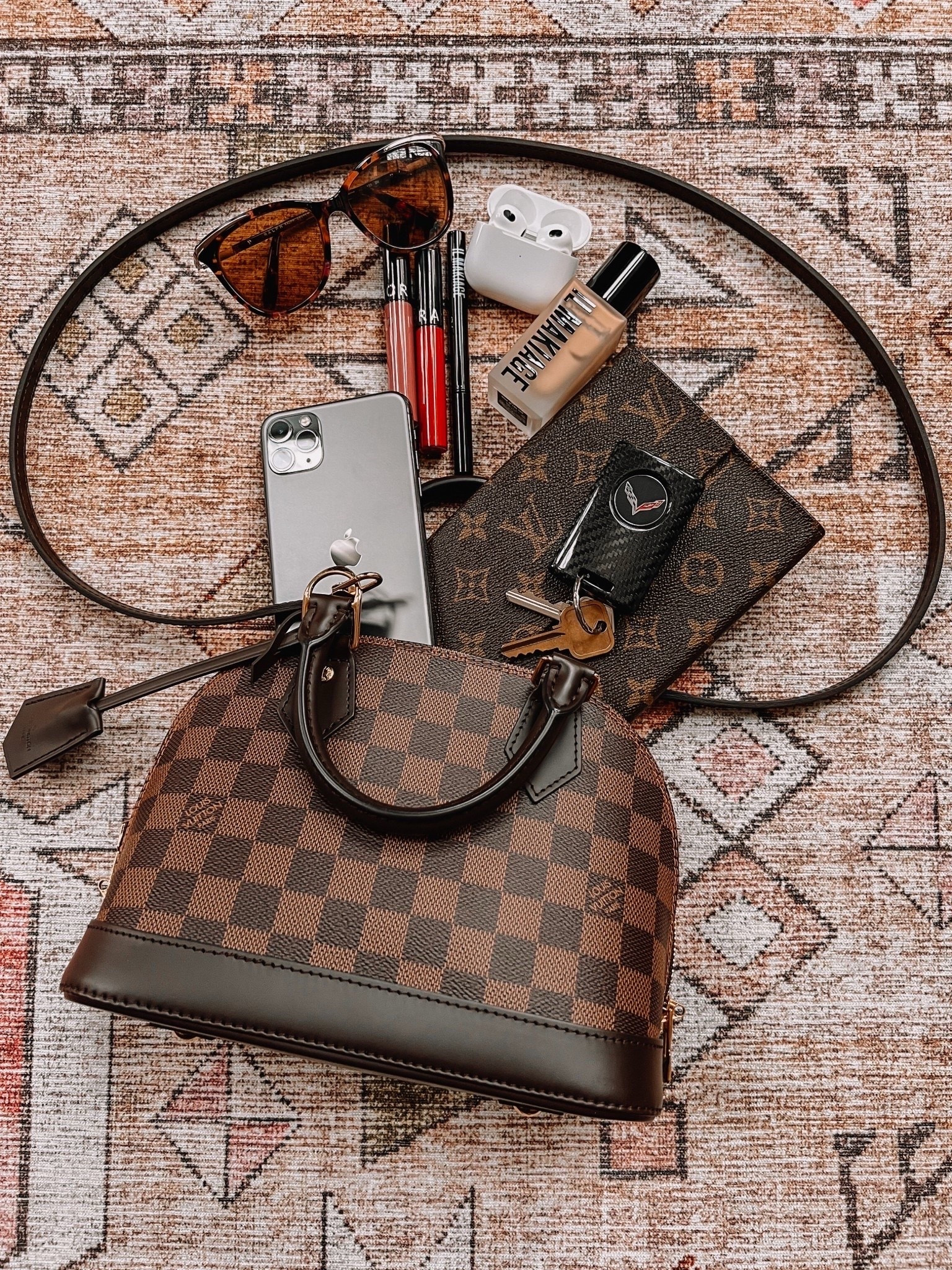 designer bags
louis vuitton
gift ideas for her
#ltkitbags

#LTKSaleAlert #LTKootd #LTKgrwm