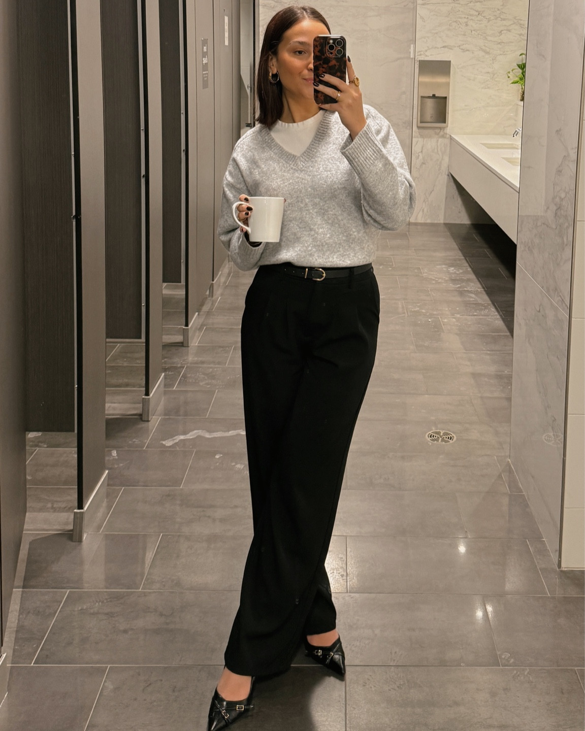 simple office outfit 

#LTKcanada #LTKstyletip #LTKworkwear
