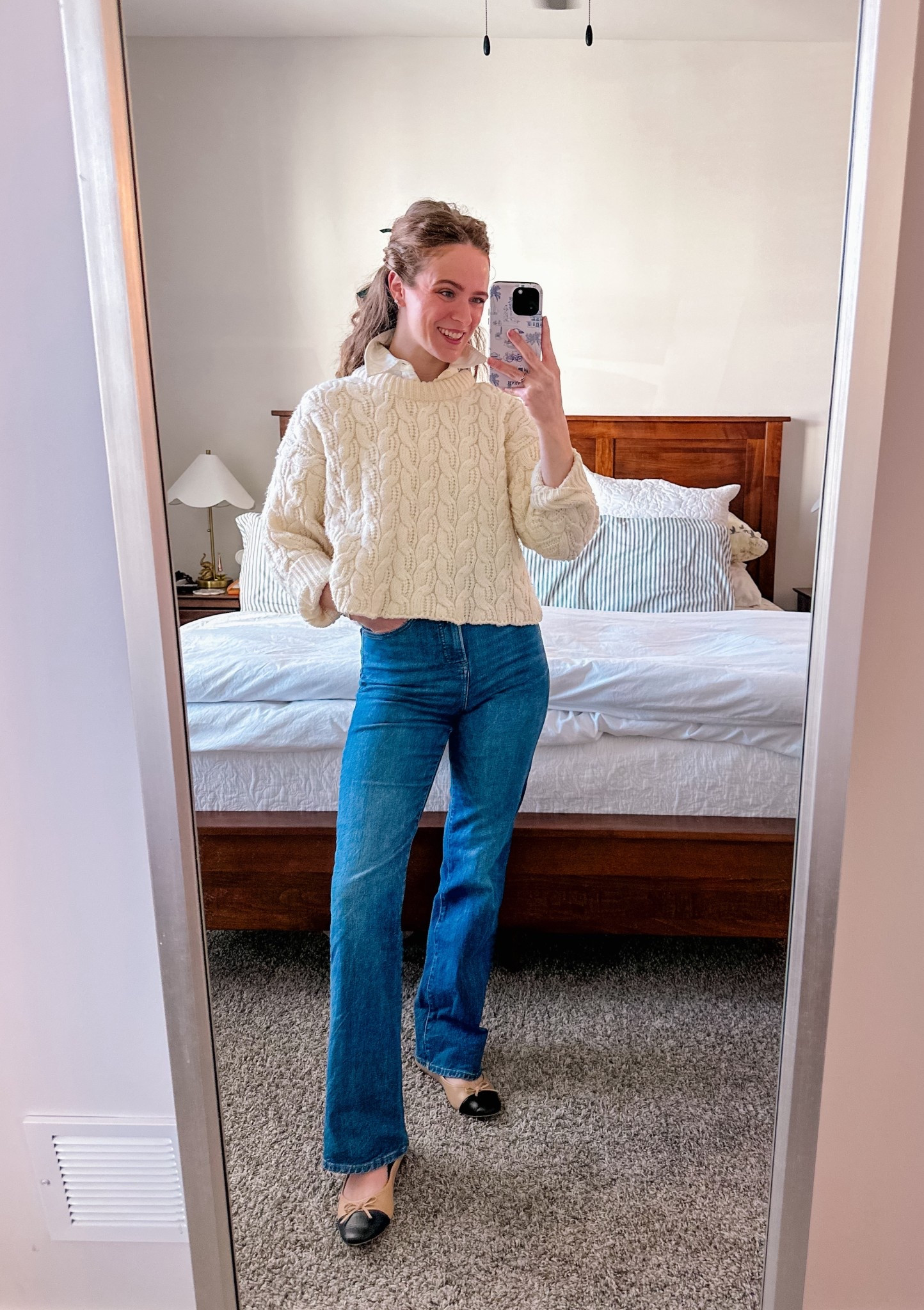 Happy Monday!! After a warm weekend, we are back to sweater weather in Nashville ❄️🧣I’m loving the layered look lately - this sweater is a perfect layering piece as it’s a bit oversized!! 

#LTKootd