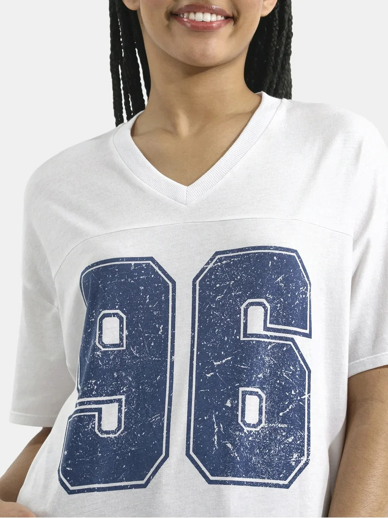 No Boundaries Oversized V Neck Graphic Tee with Short Sleeves, Women's - Walmart.com | Walmart (US)