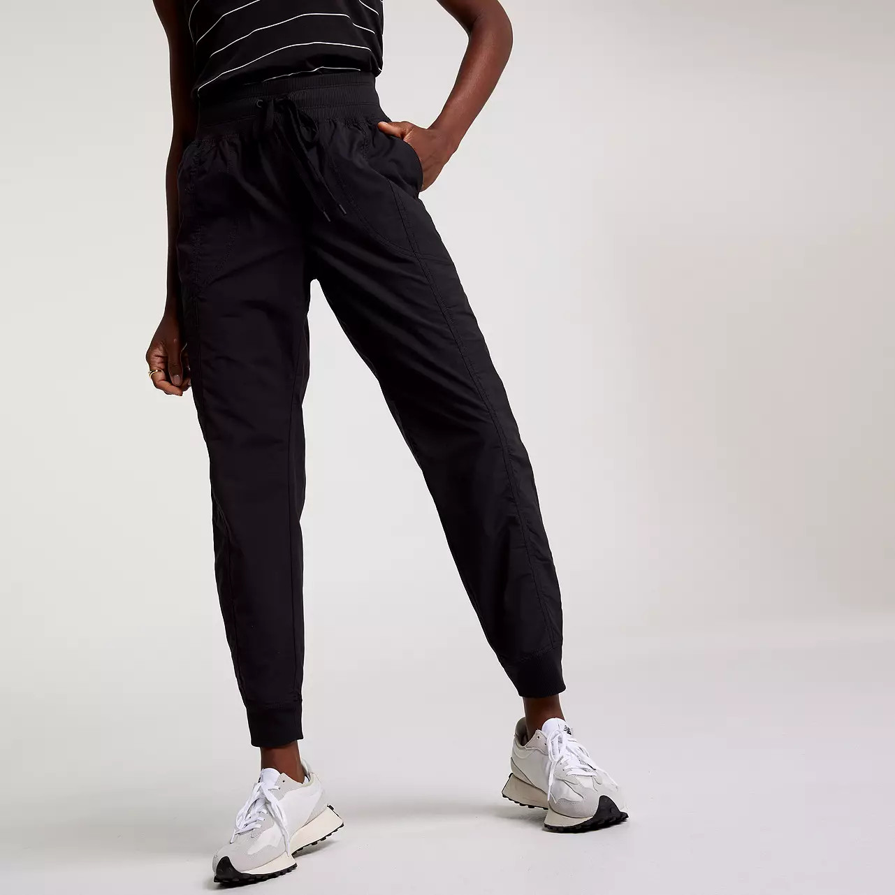 CALIA Women's Effortless Nyluxe Jogger | Dick's Sporting Goods | DICK'S Sporting Goods