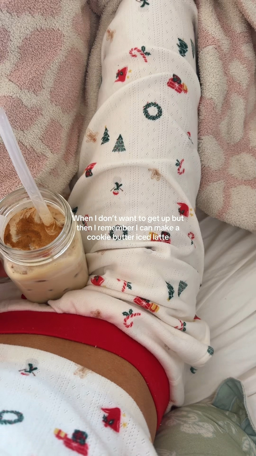 Christmas vibes this morning!

#LTKHoliday #LTKdayinmylife #LTKgrwm