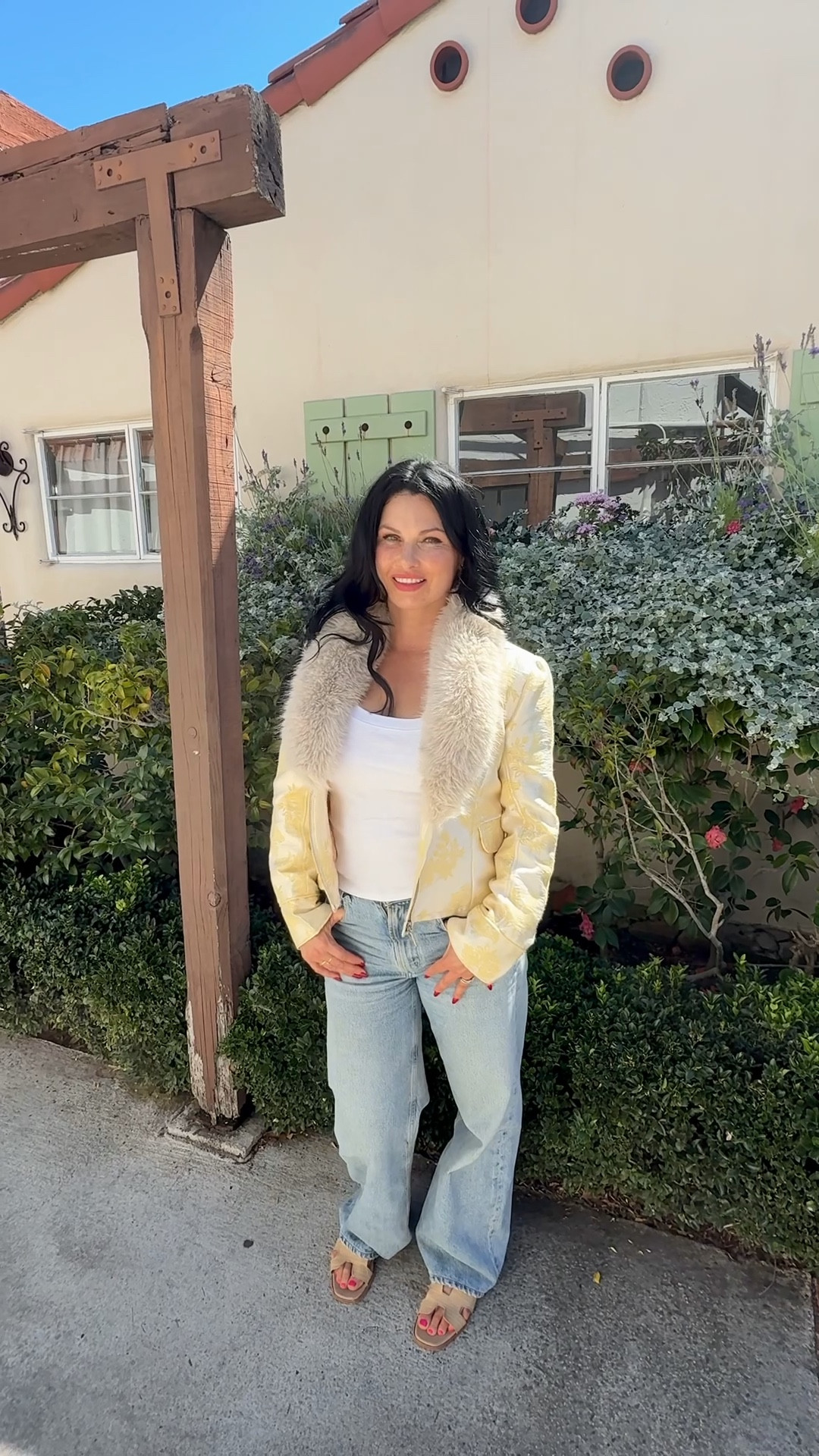 Day Around Town Spring Outfit! 🌼

These high rise wide leg Jeans pair well with this @freepeople white top and yellow faux fur trimmed jacket. I paired it with  leather sandals for a casual look. 💛

#jeans #fauxfurjacket #denim #widelegjeans #marneystidbits



#LTKspring #LTKootd #LTKspringtrends