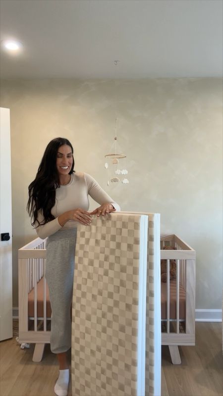 Loveeee this play mat for Walker 
It doubles as a tumbling mat for Easton 
Use code whereyourheartisnow10 for 10% off 
Checkered mat
Baby must haves
Newborn baby
Nursery 
Play mat 


#LTKVideo #LTKbaby #LTKfamily
