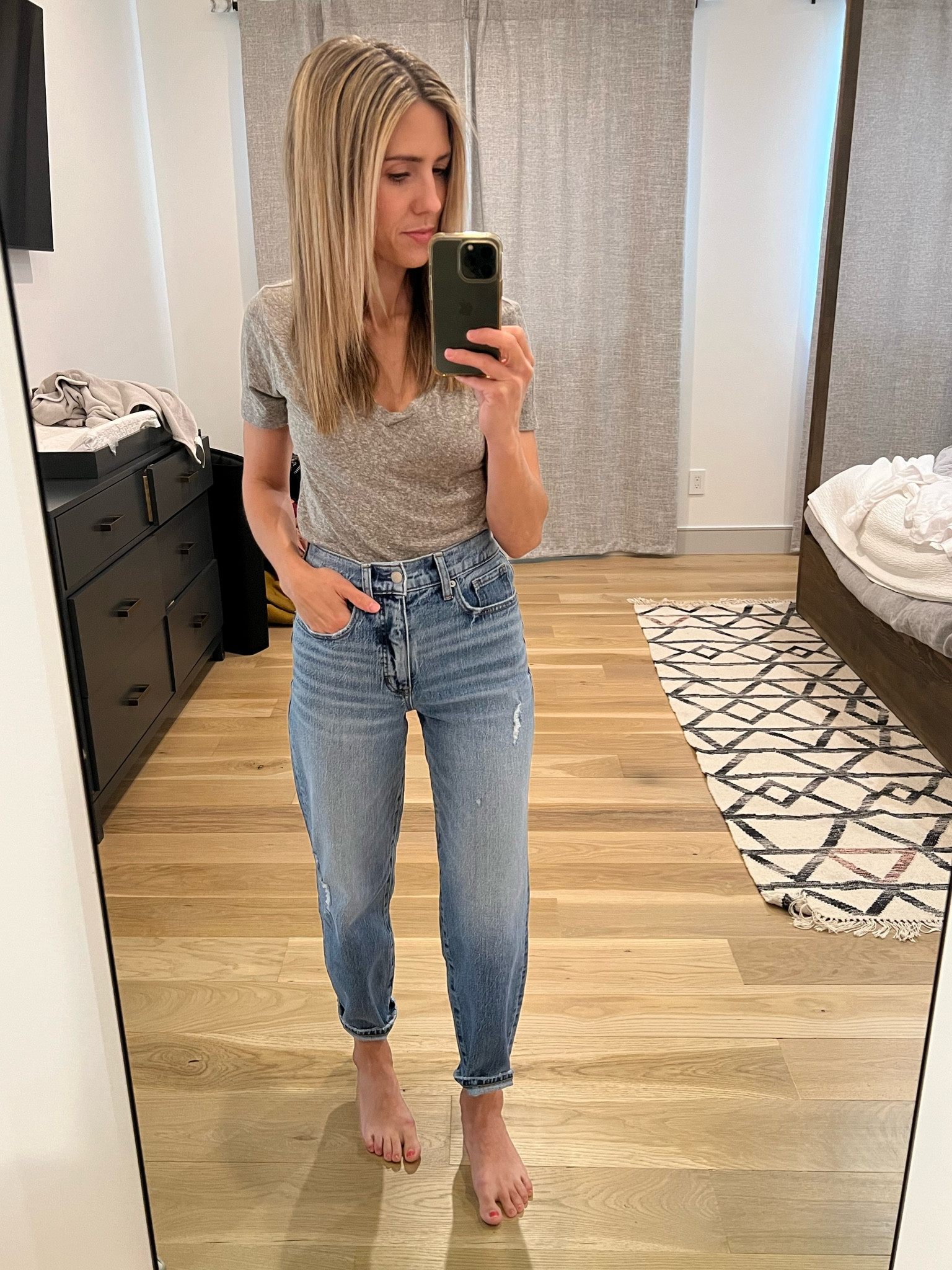 ✨ favorite new denim ✨ true to size in my opinion and love this relaxed barrel look in the most perfect wash.

#LTKstyletip