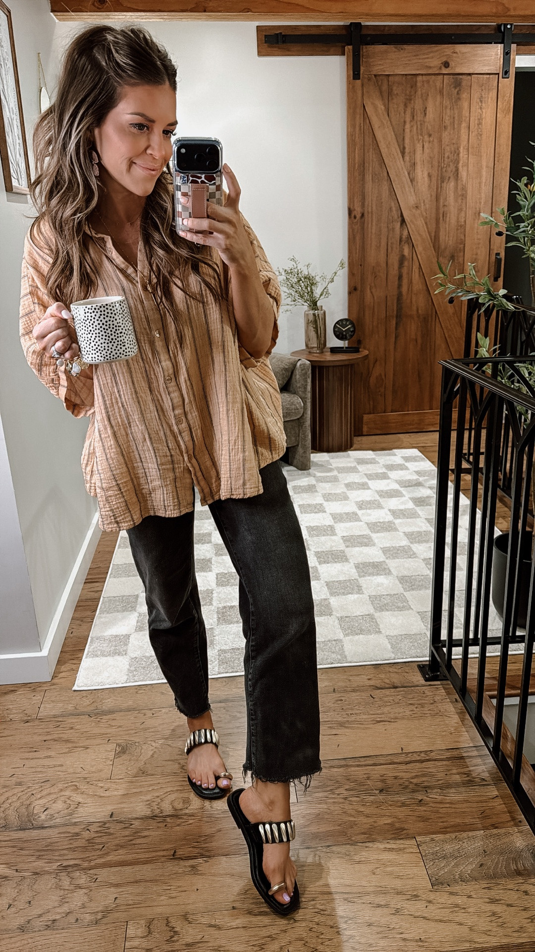 I raw hem my own jeans! Just by cutting to length and throwing them in the dryer! 
Top: small @threebirdnest 
Bottoms: 0/24

#LTKootd #LTKgrwm #LTKMothersDay